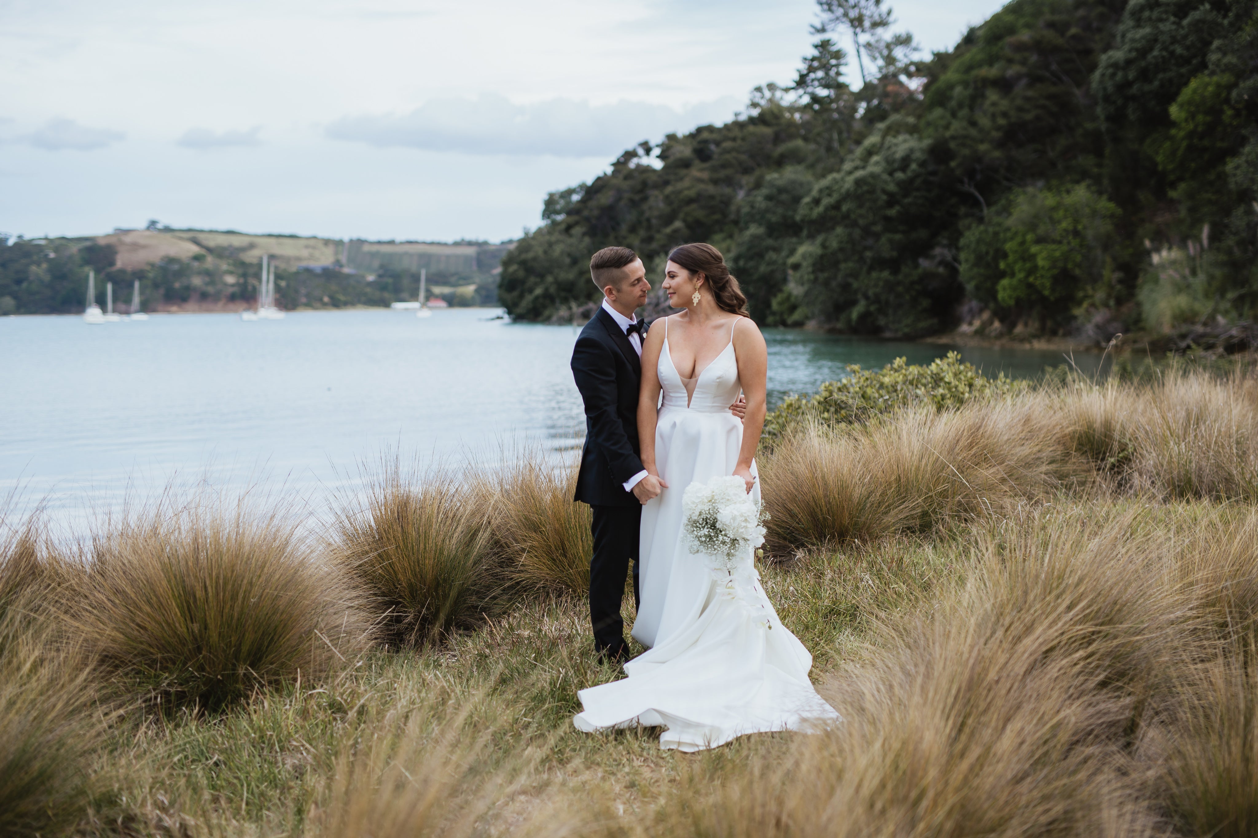 Brooke & Jono - True Love Under The Pohutakawa Trees