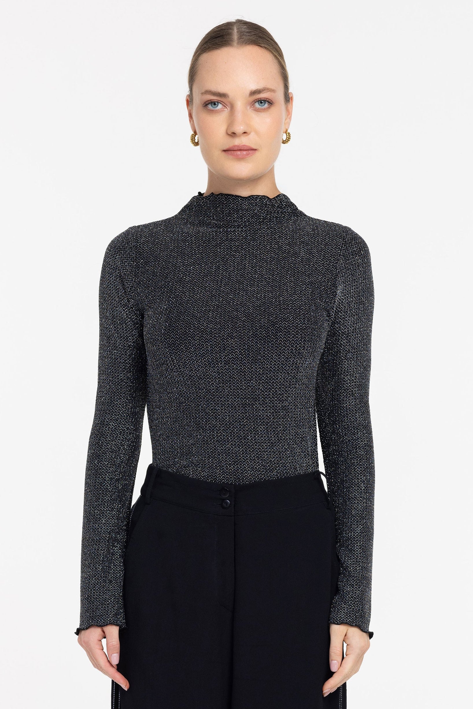 A Little Bit More Top - Black/Silver Lurex