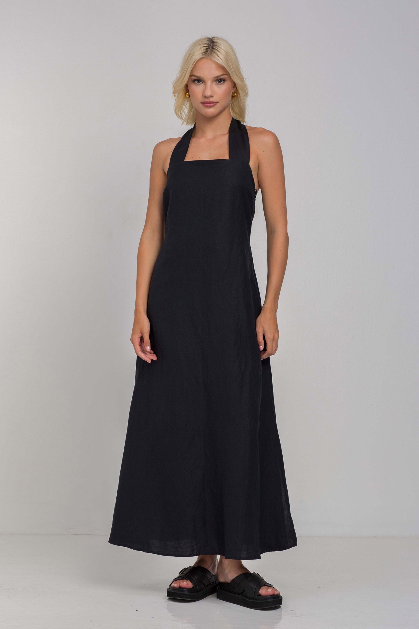 A Timeless Touch Dress - Black
