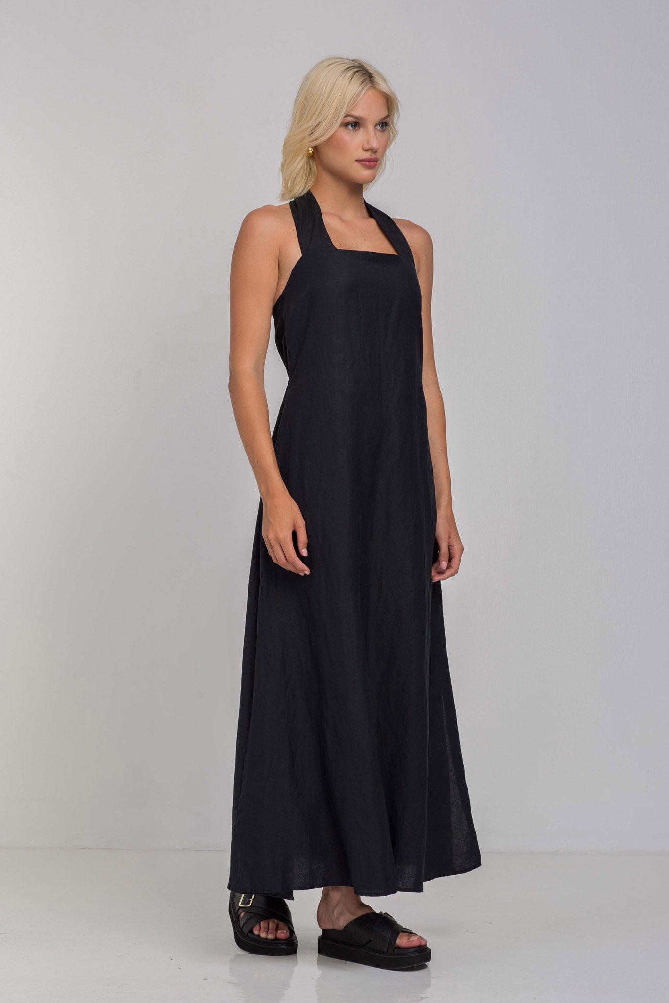A Timeless Touch Dress - Black
