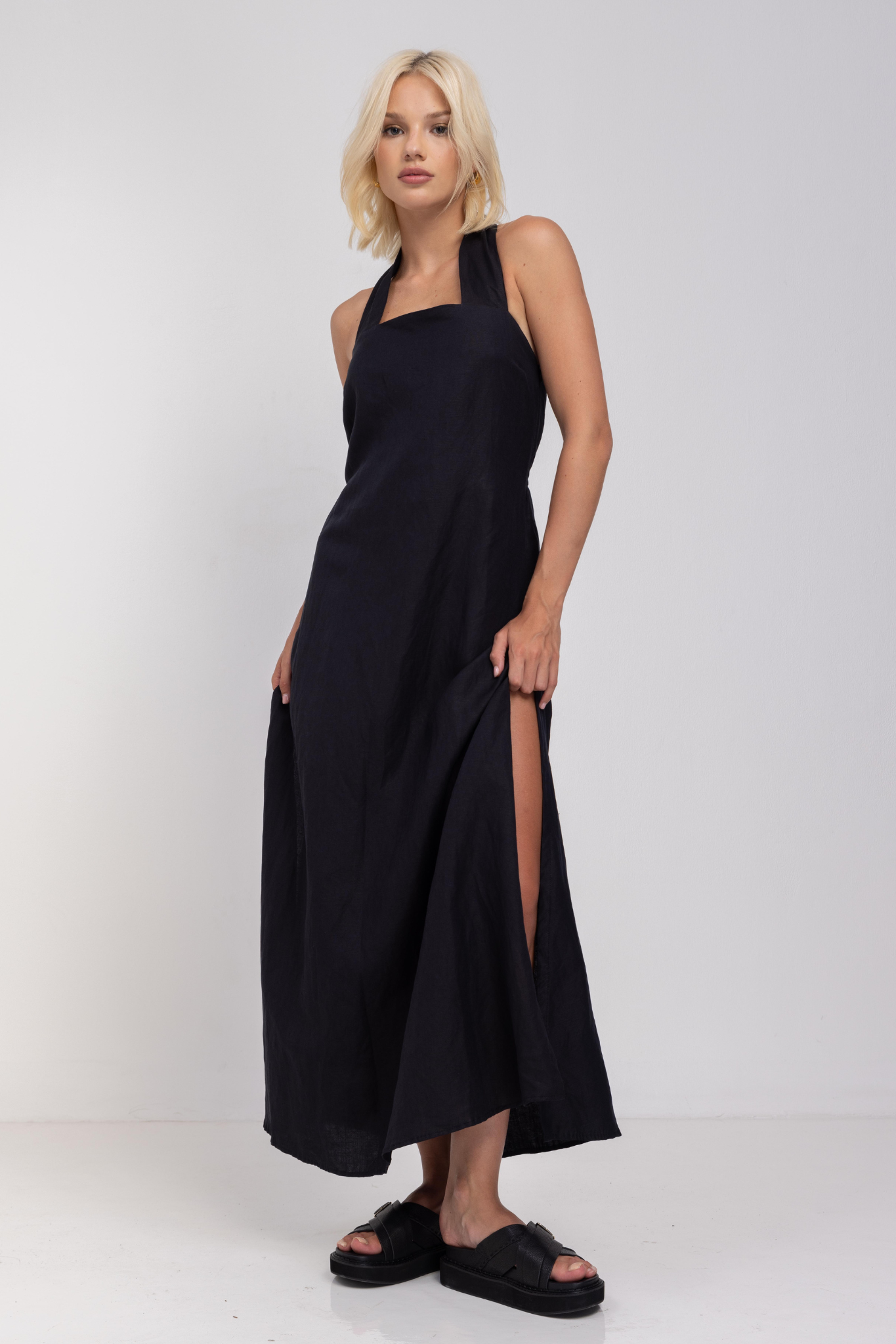 A Timeless Touch Dress - Black