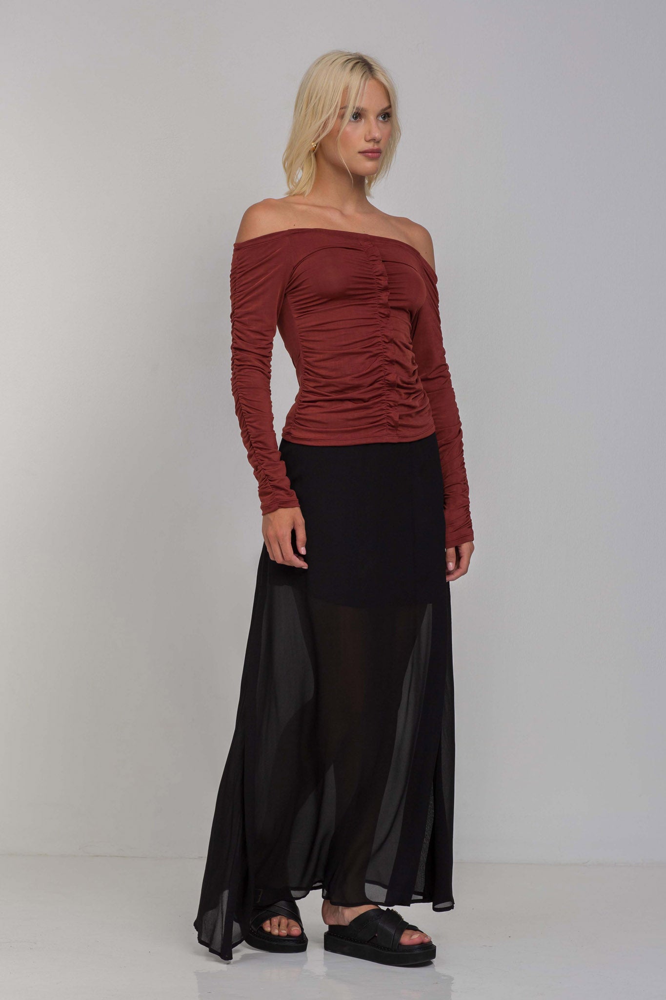 Electric Moments Skirt - Black