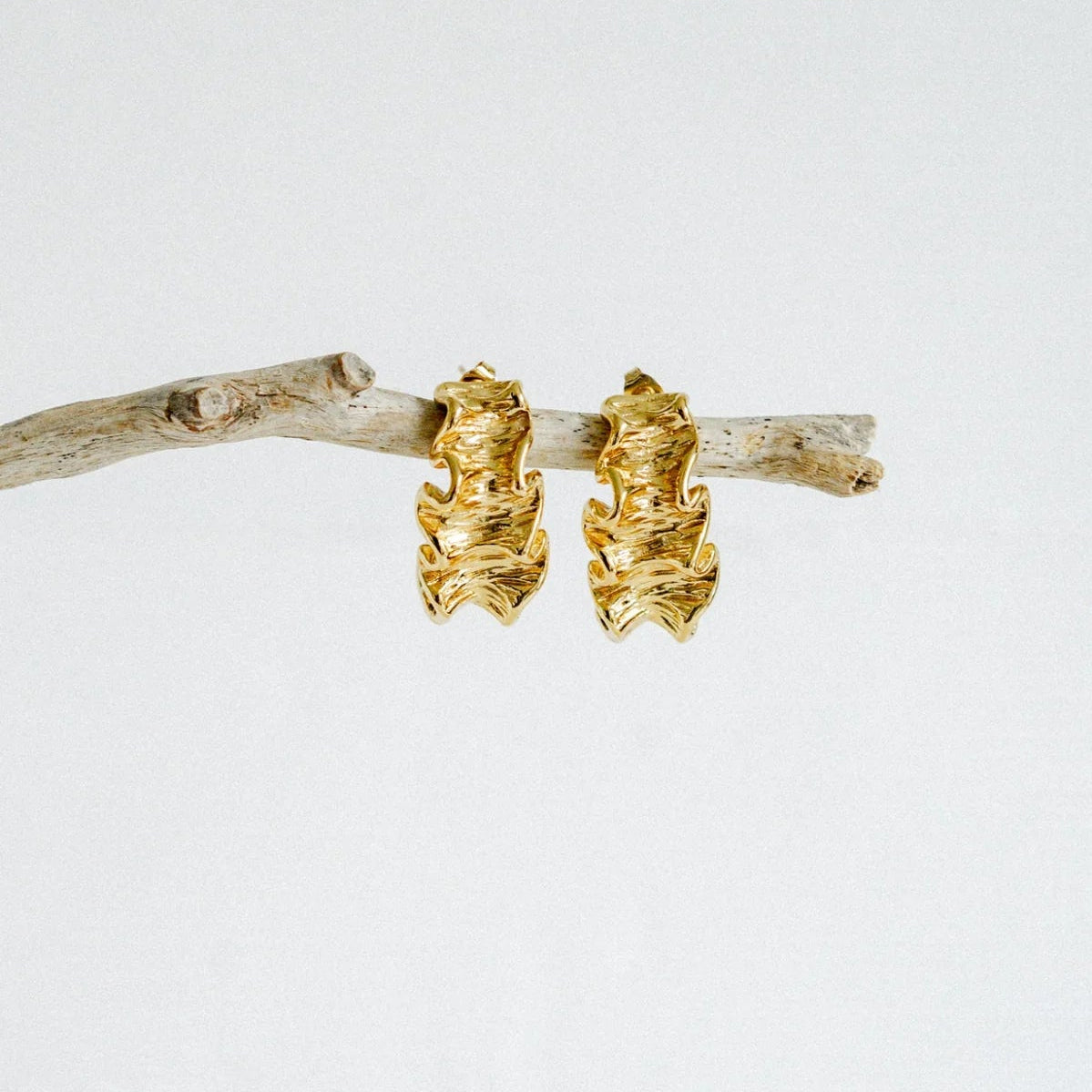 Castel & Co - Crinkle Earrings - Gold