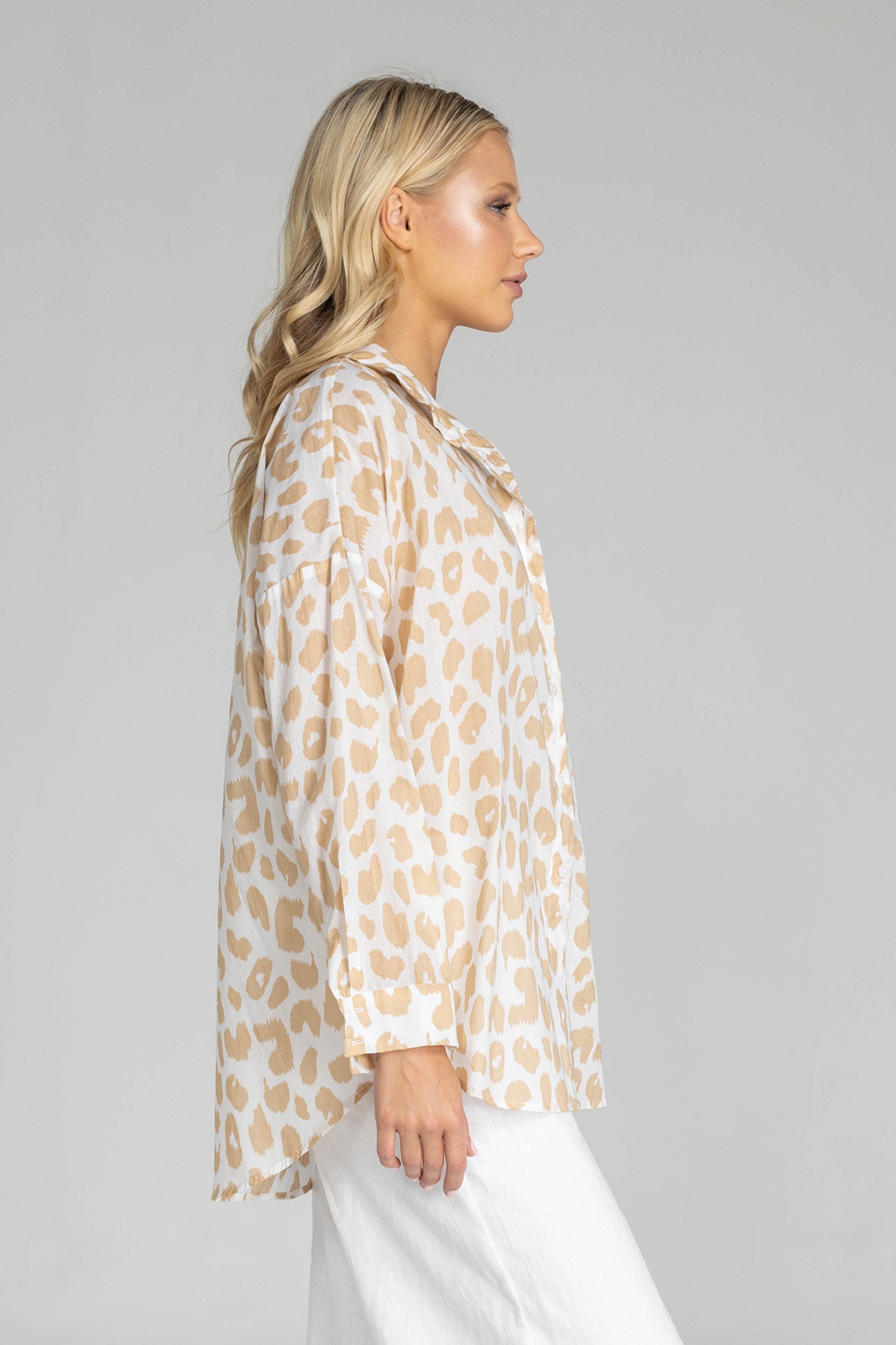 Defiant Shirt - Ivory with Camel Leopard