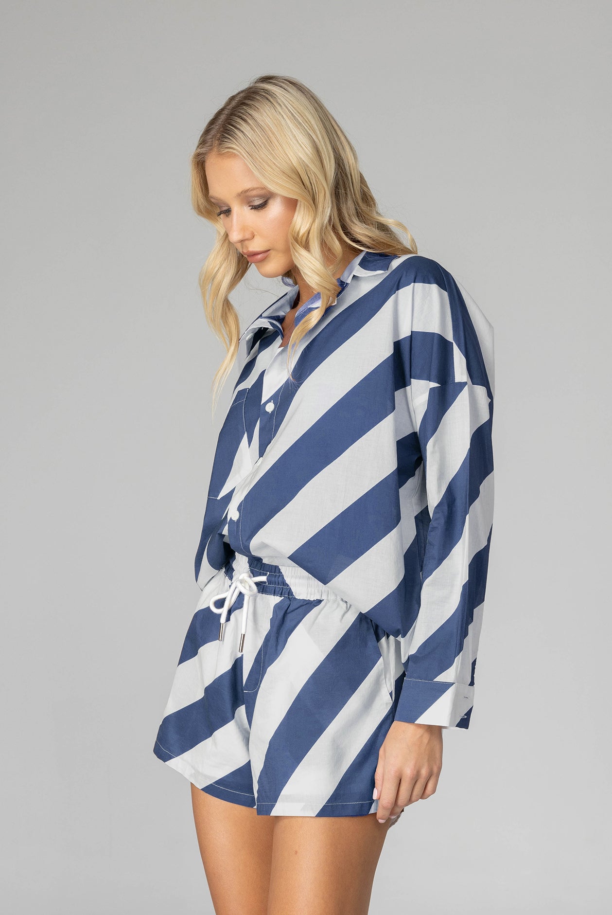 Defiant Shirt - Navy/White Diagonal Stripe