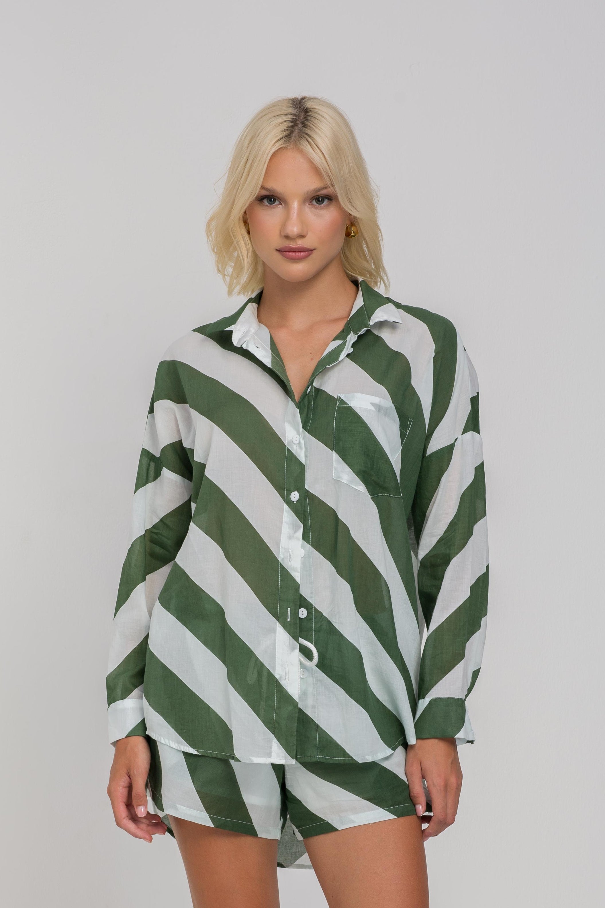 H25/2620 Defiant Shirt - Dried Mint/Ivory Diagonal Stripe