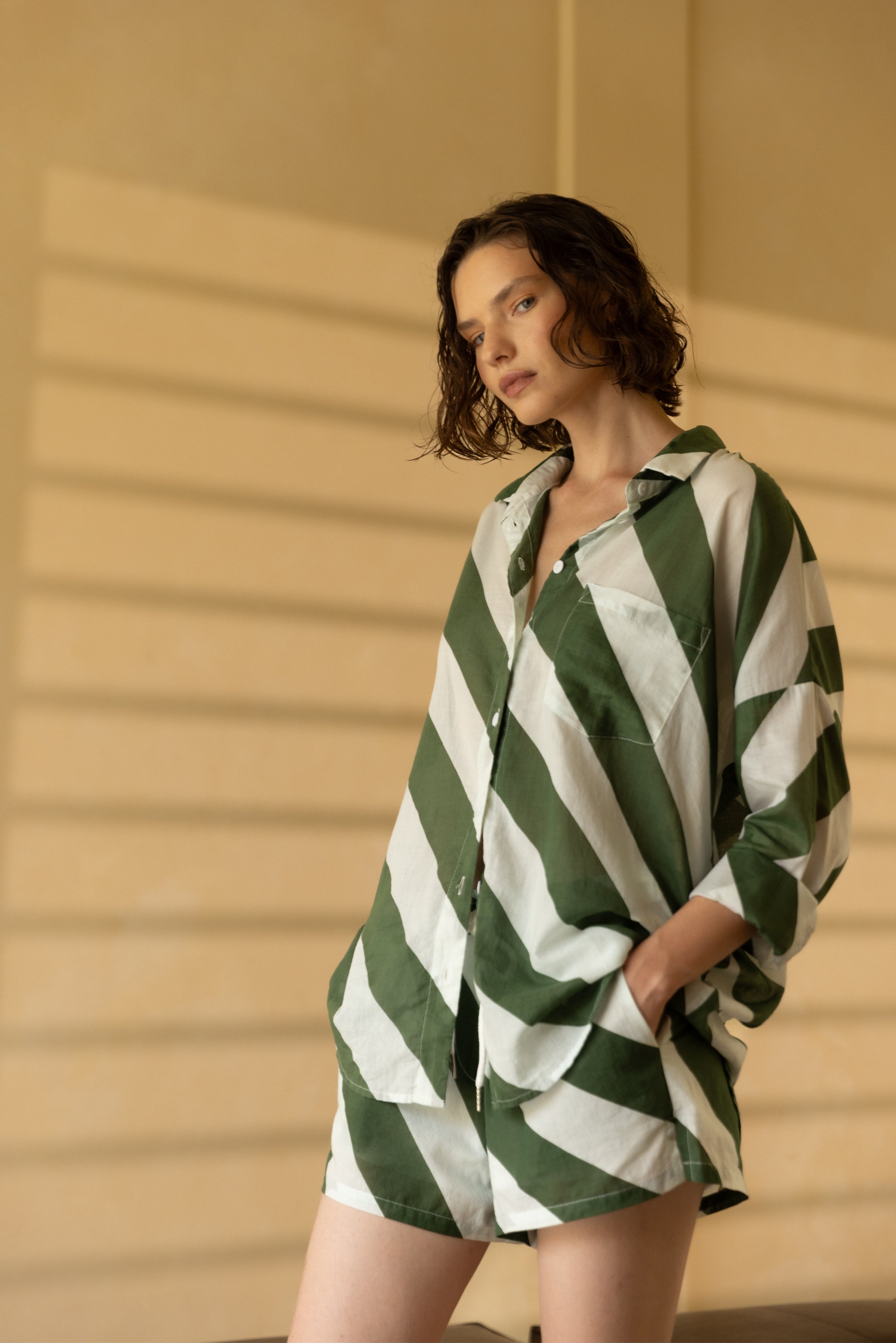 H25/2620 Defiant Shirt - Dried Mint/Ivory Diagonal Stripe