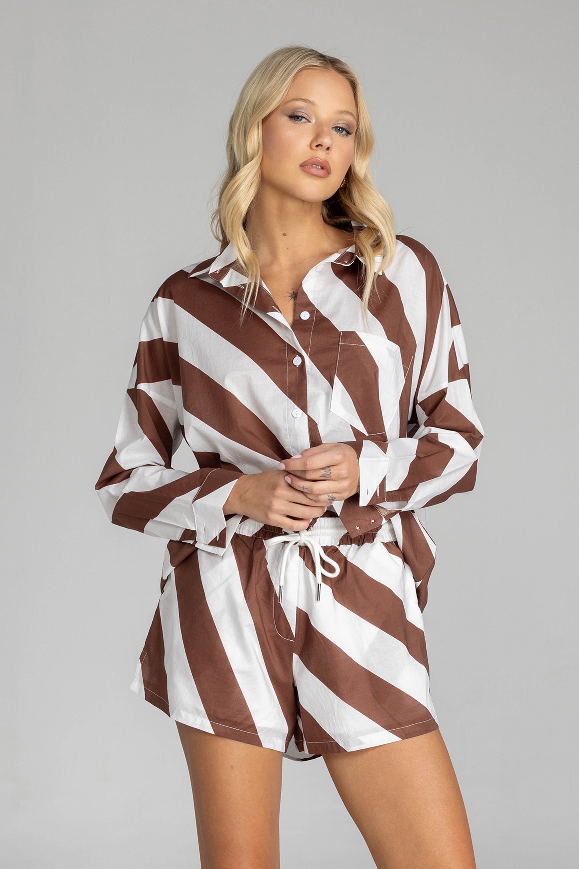 Defiant Shirt - Chocolate/White Diagonal Stripe