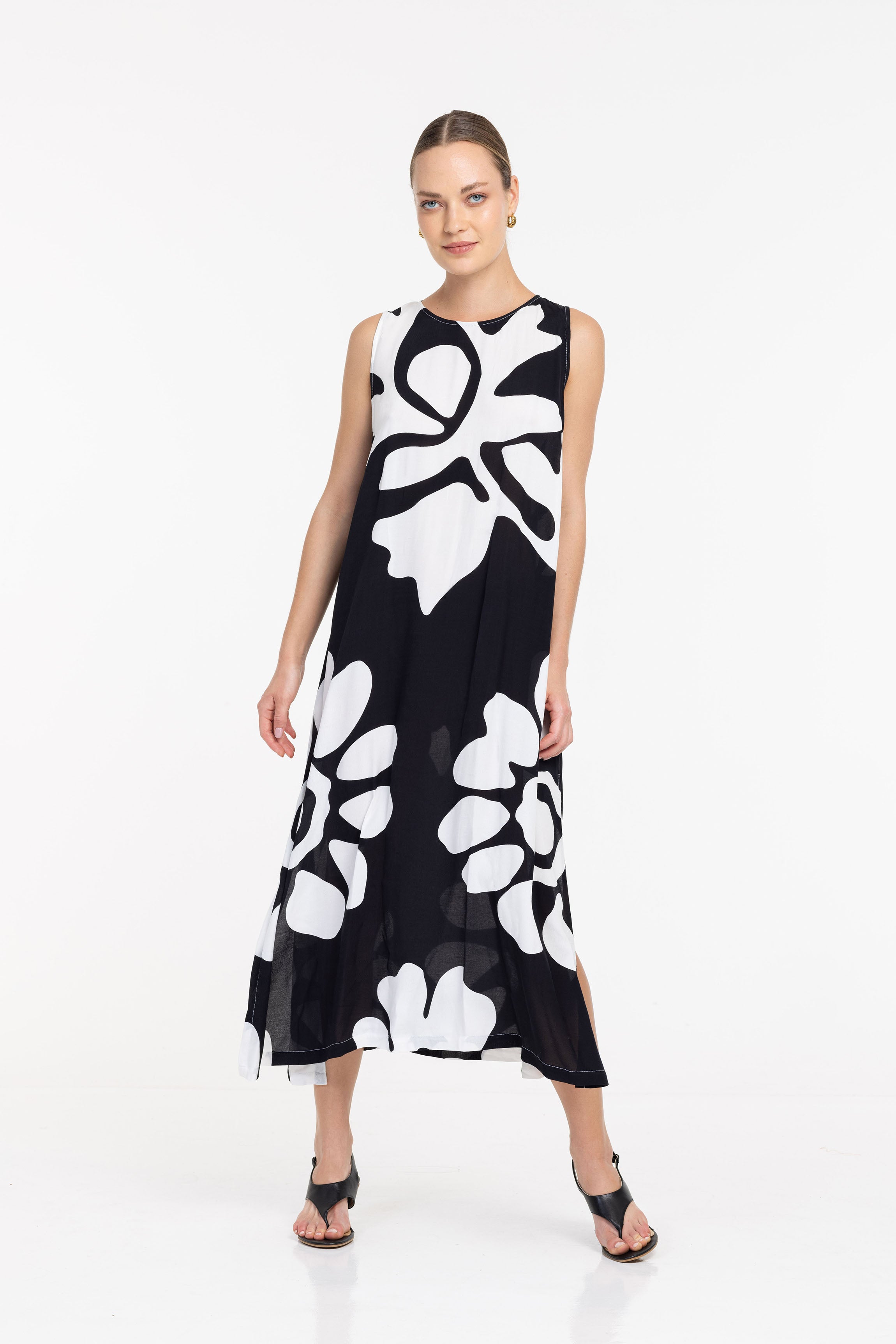 Finally Here Dress - Exclusive Black/White Flower Print