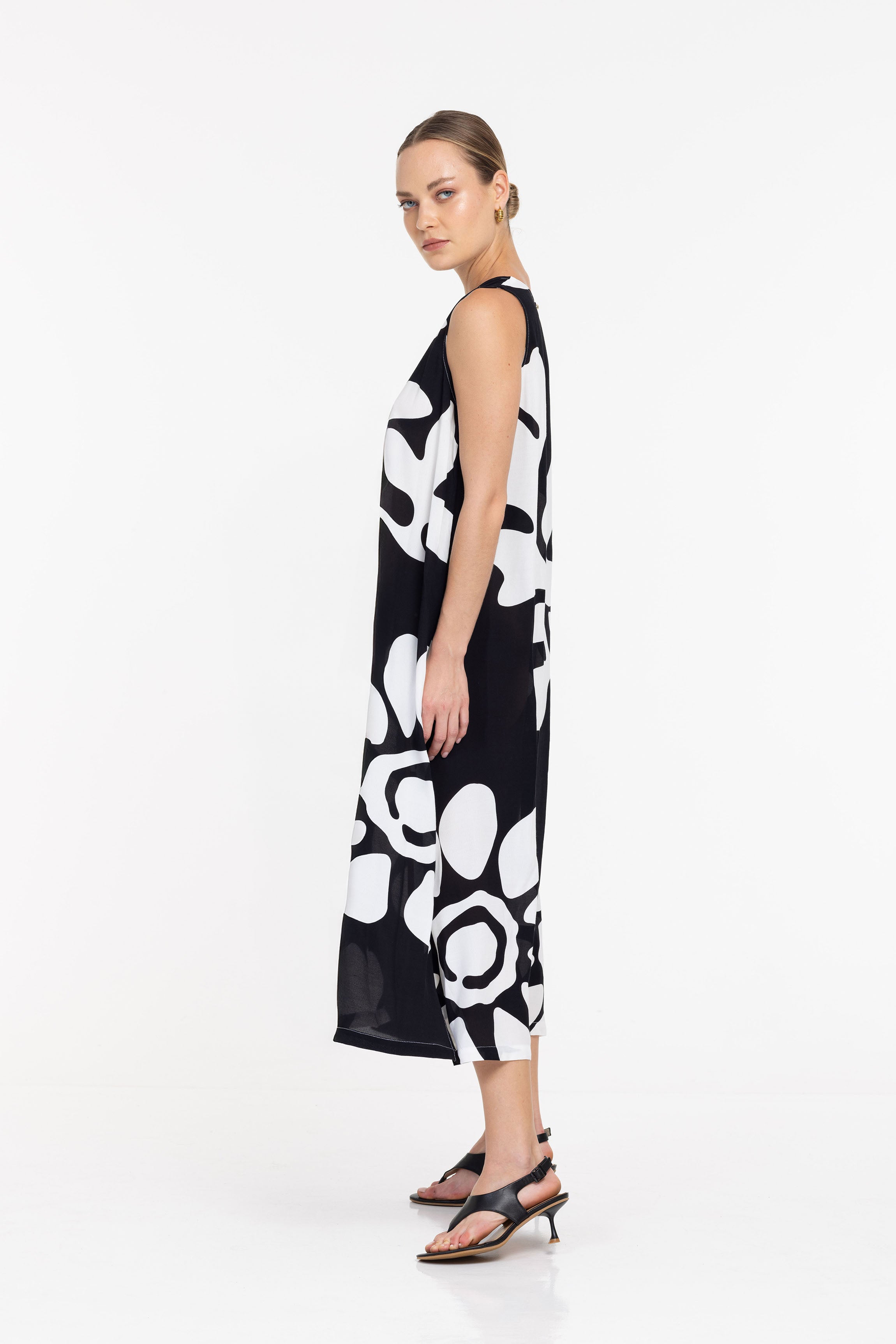 Finally Here Dress - Exclusive Black/White Flower Print