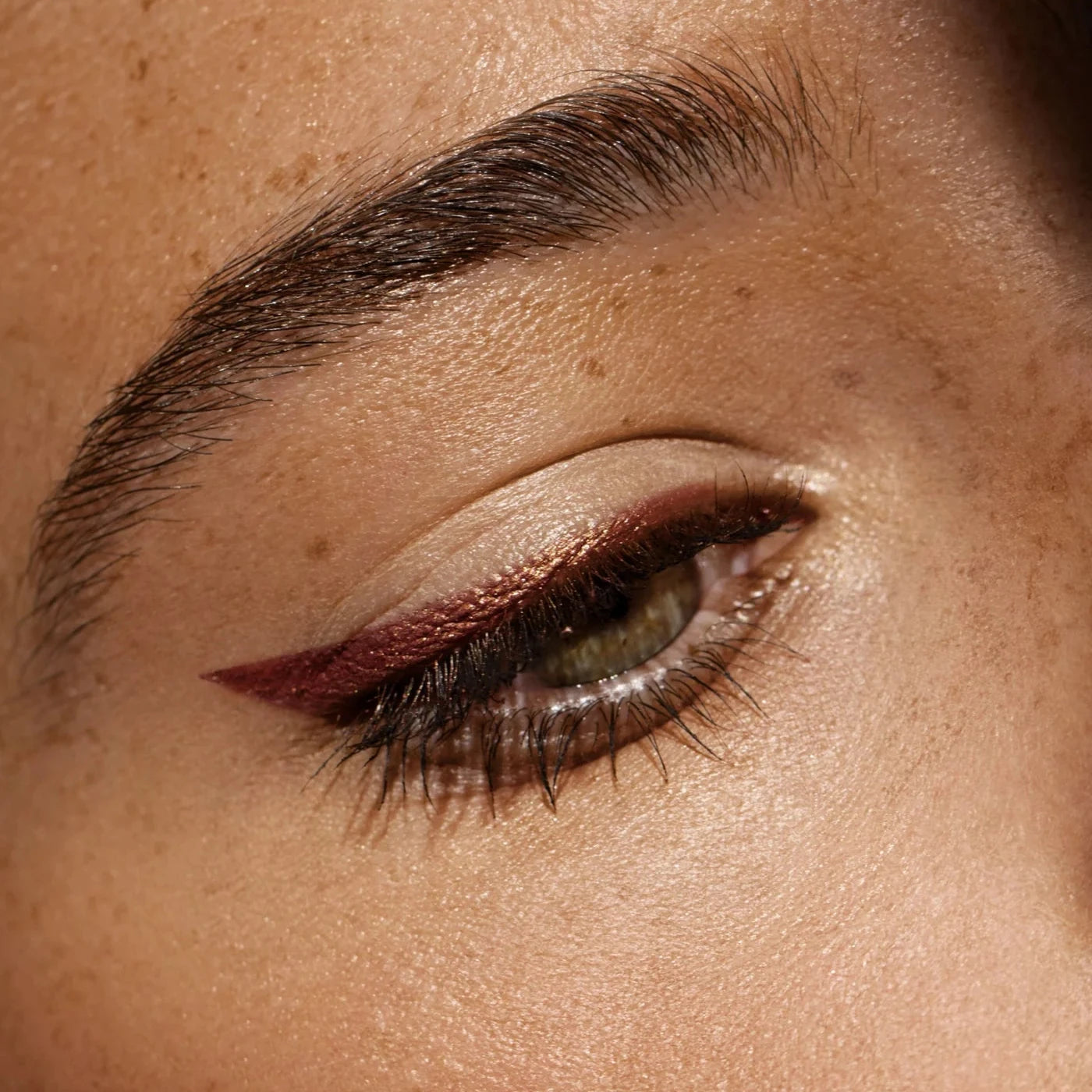 Aleph Hybrid Eye Pigment - Flicker
