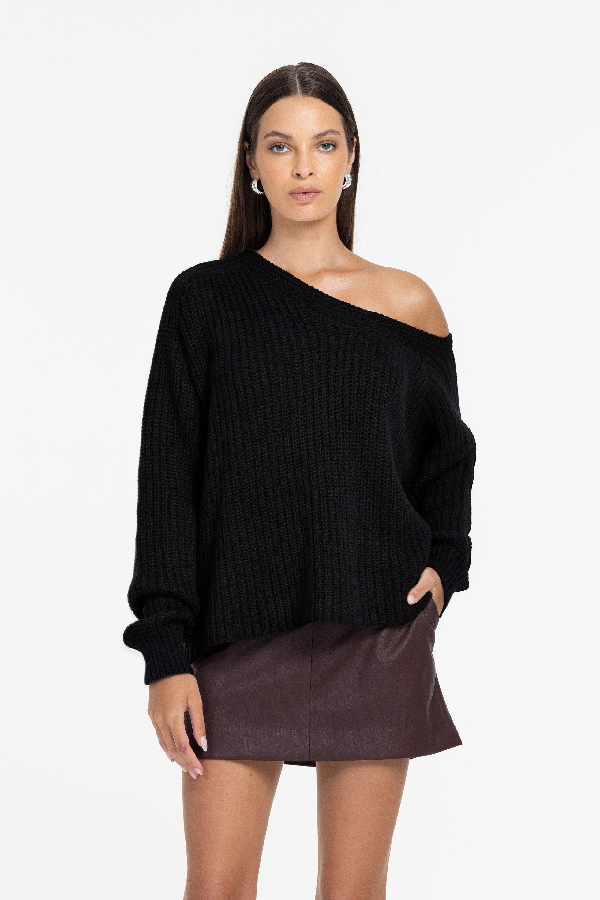 Lean On Me Sweater - Black