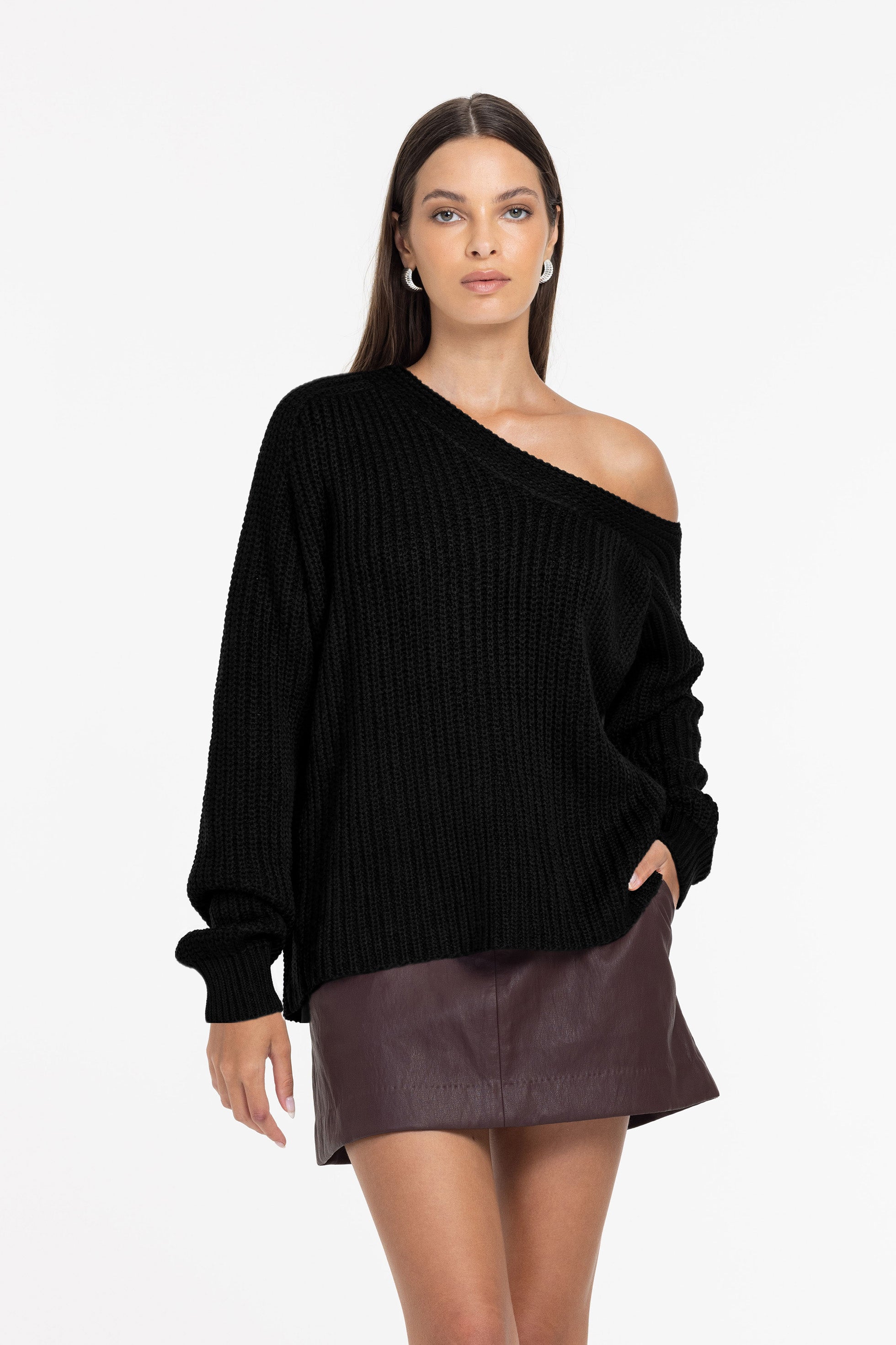 Lean On Me Sweater - Black