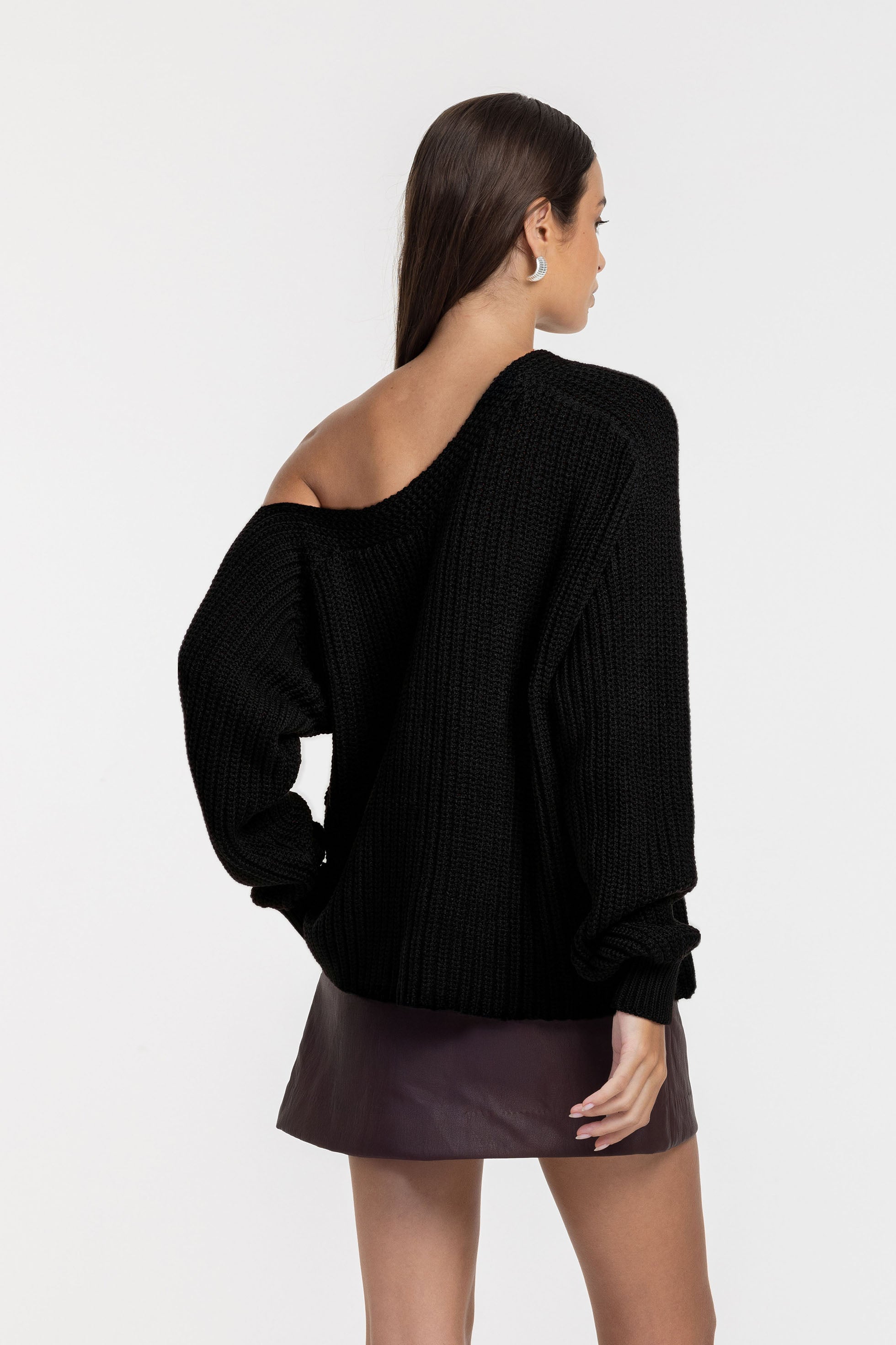 Lean On Me Sweater - Black