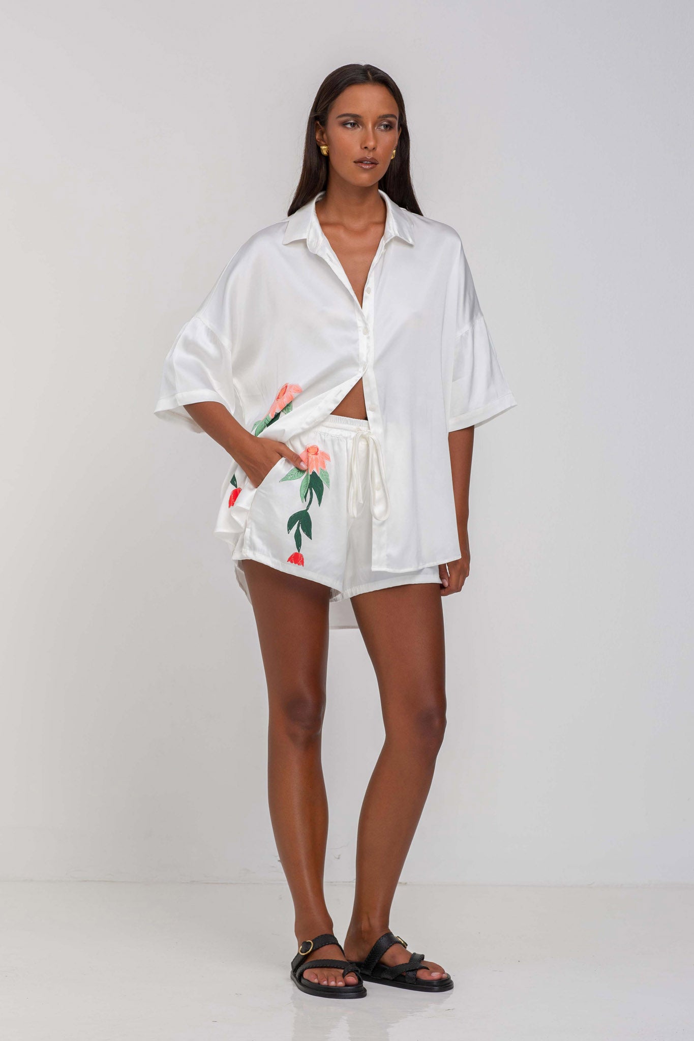 Luca Short - White with Peppa Hart Floral Motif