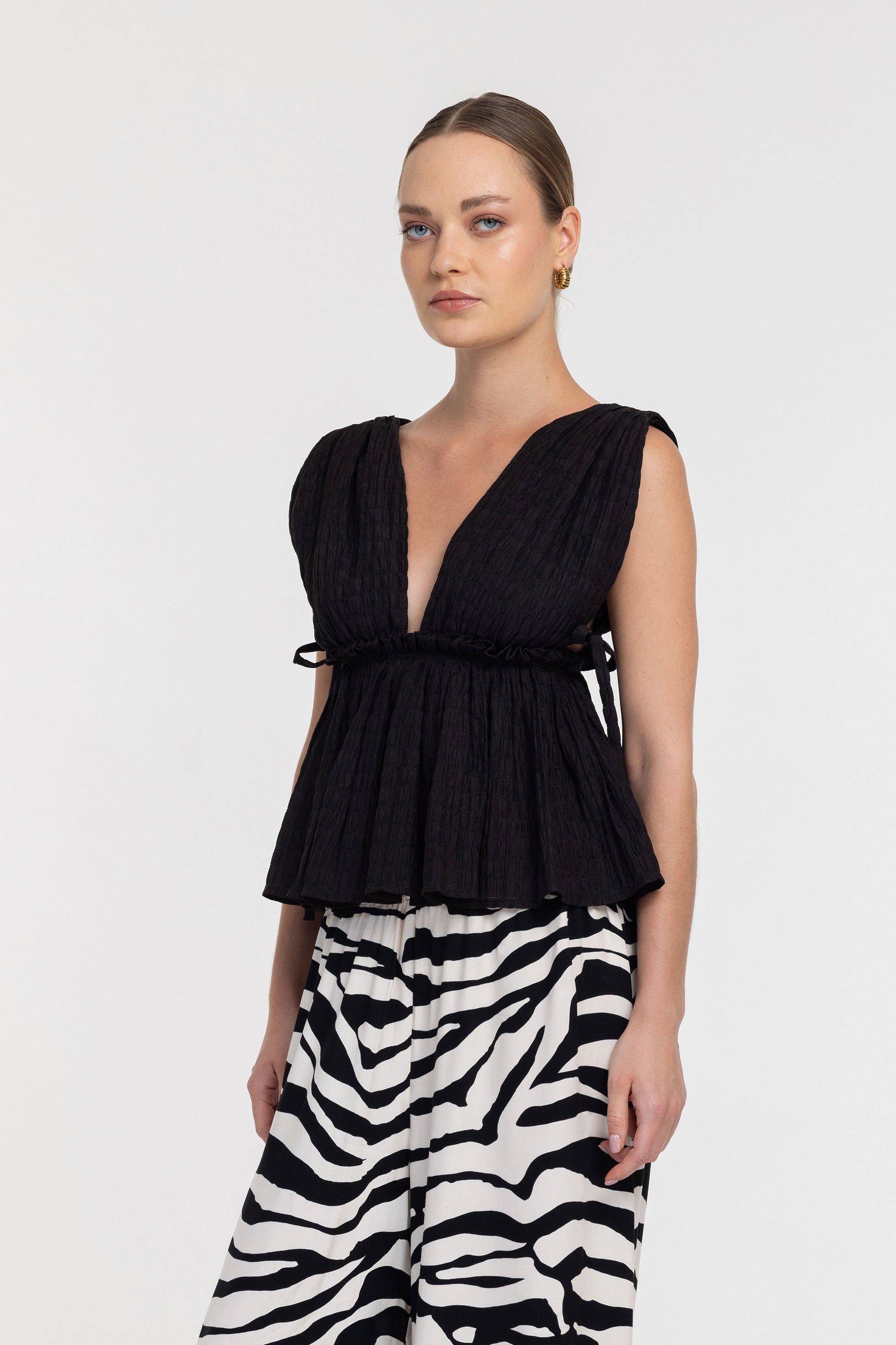 PRE-ORDER Silent Kiss Top - Black