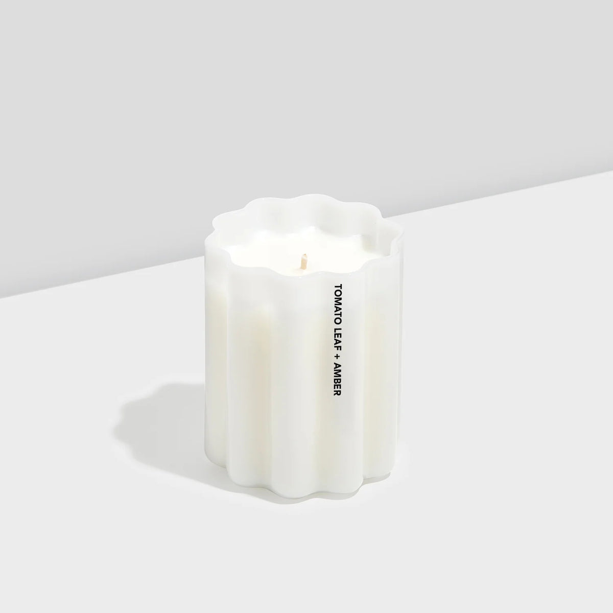 Fazeek | Wave Candle | Tomato Leaf + Amber