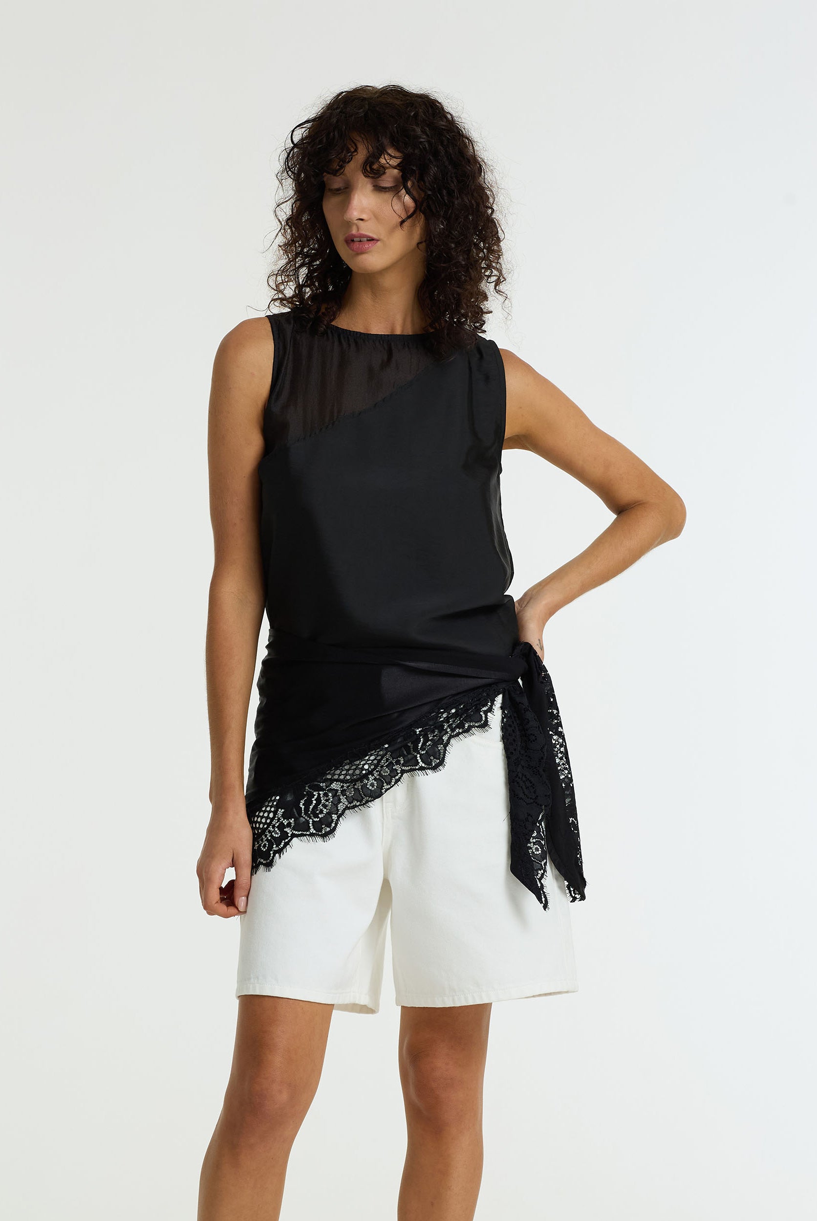 PRE-ORDER The Lace Edit Bandana - Black