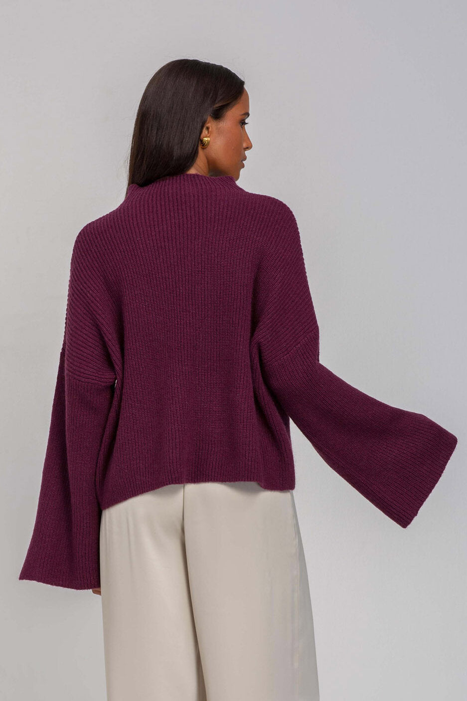 United Allure Sweater - Plum
