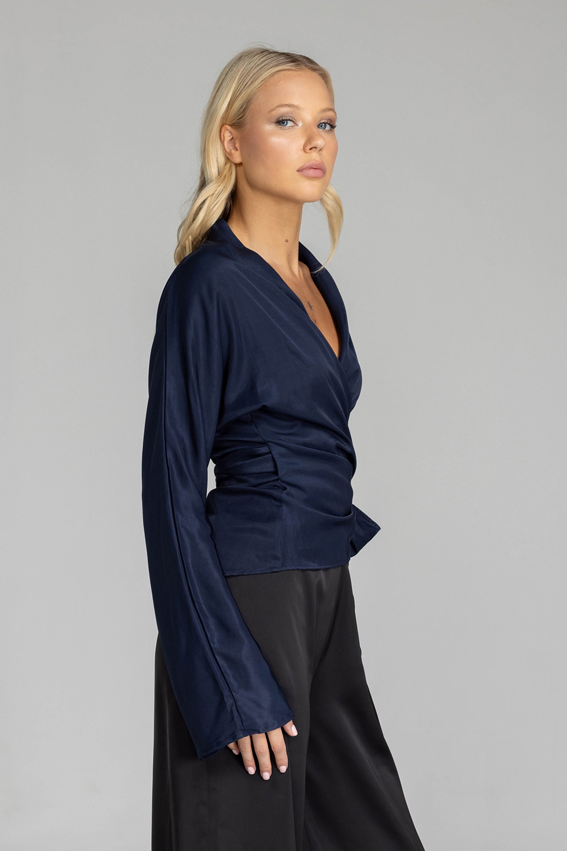 S26/20252 With My Heart Top - Navy