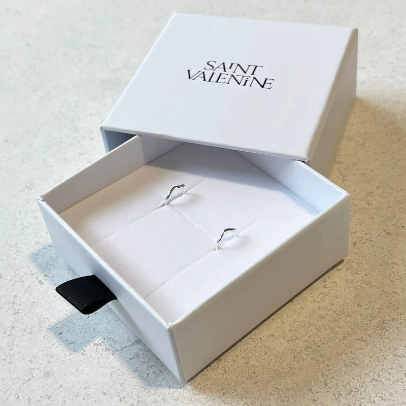 Saint Valentine - Vera Wave Huggies - Silver