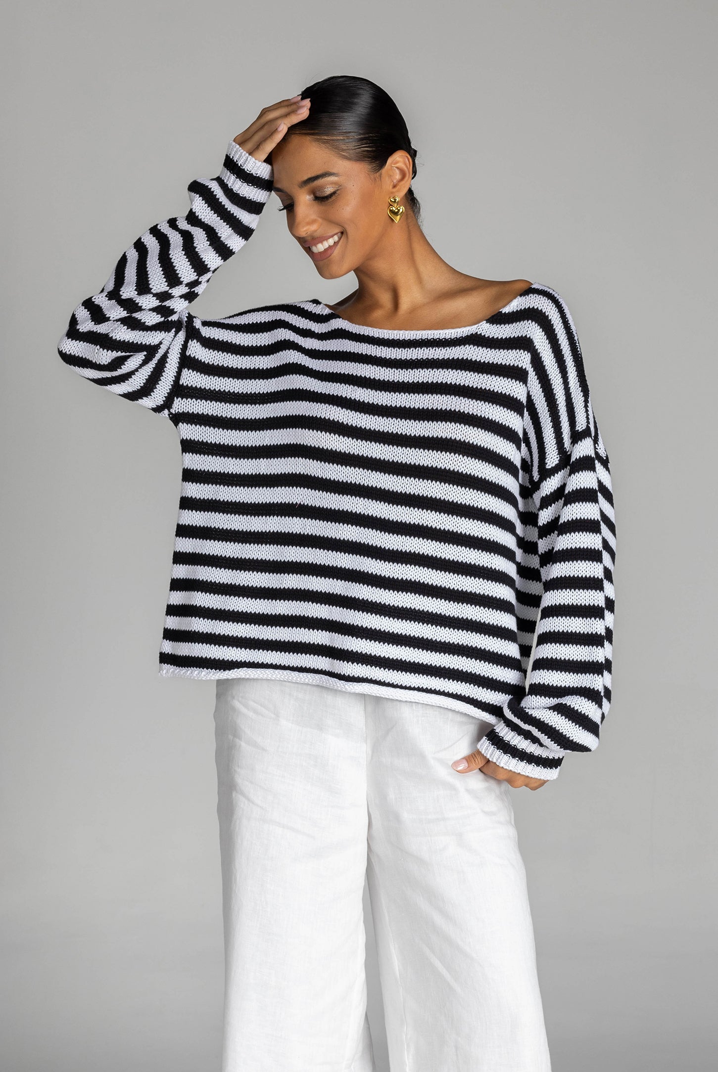 Close Sweater - Black and White Stripe