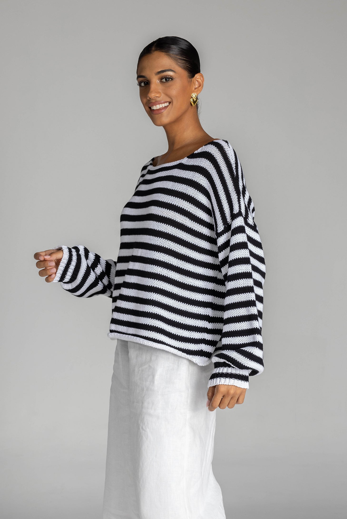Close Sweater - Black and White Stripe