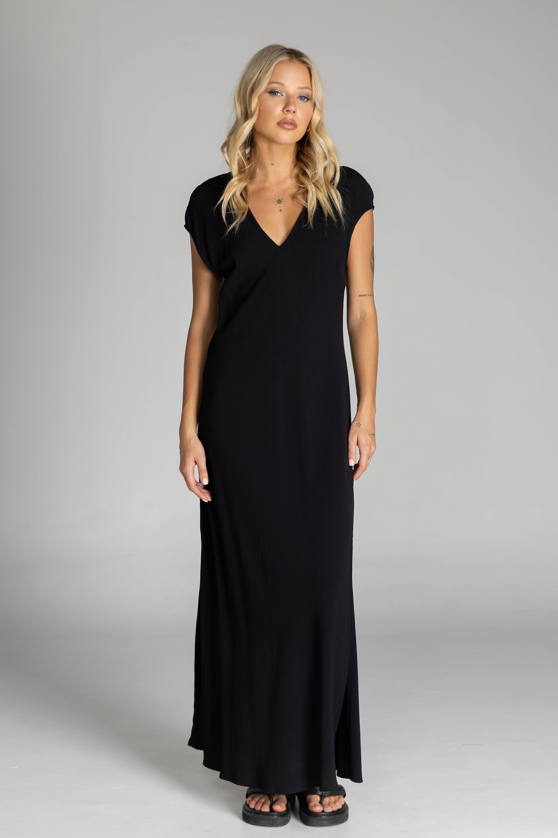Deep In My Heart Dress - Black