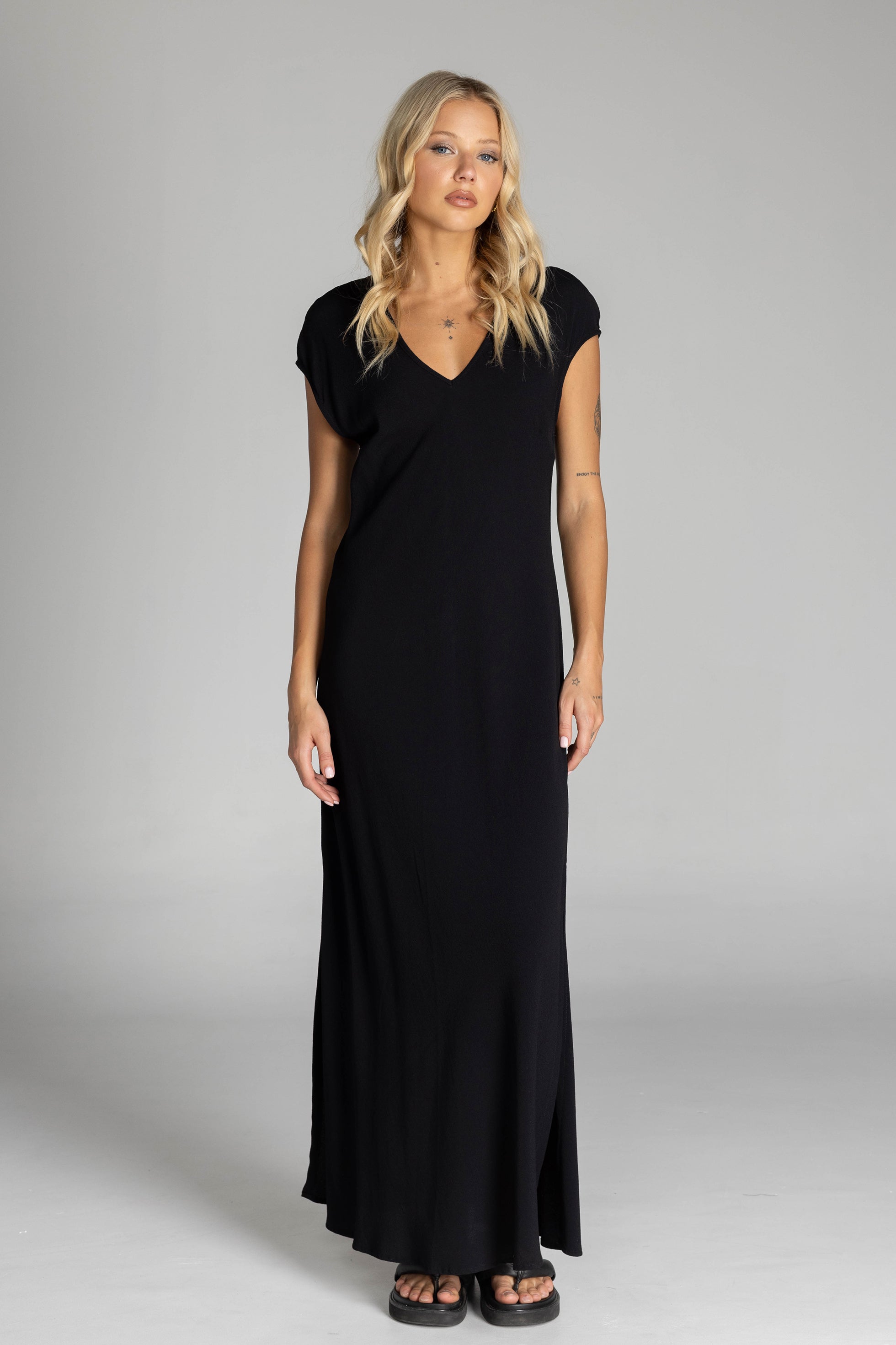 Deep In My Heart Dress - Black