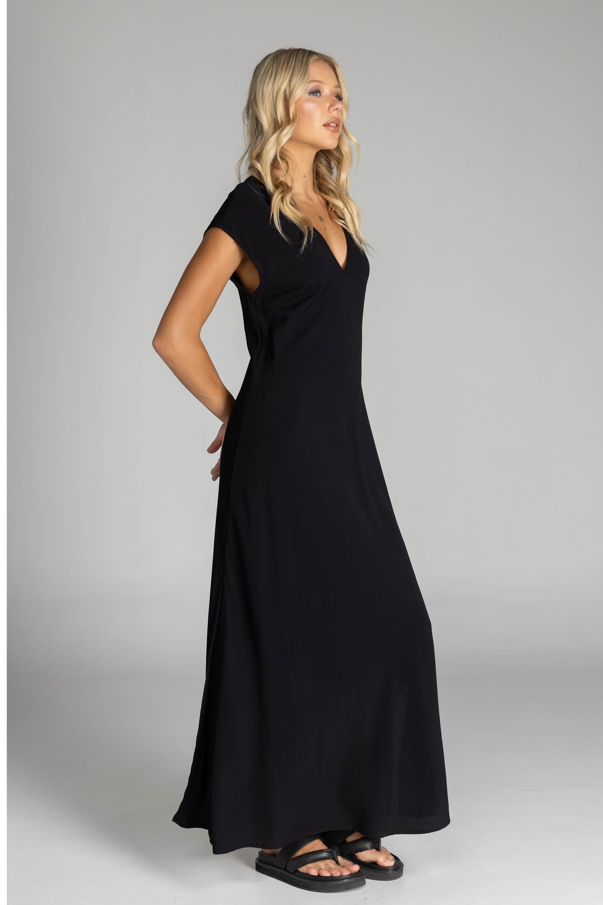 Deep In My Heart Dress - Black