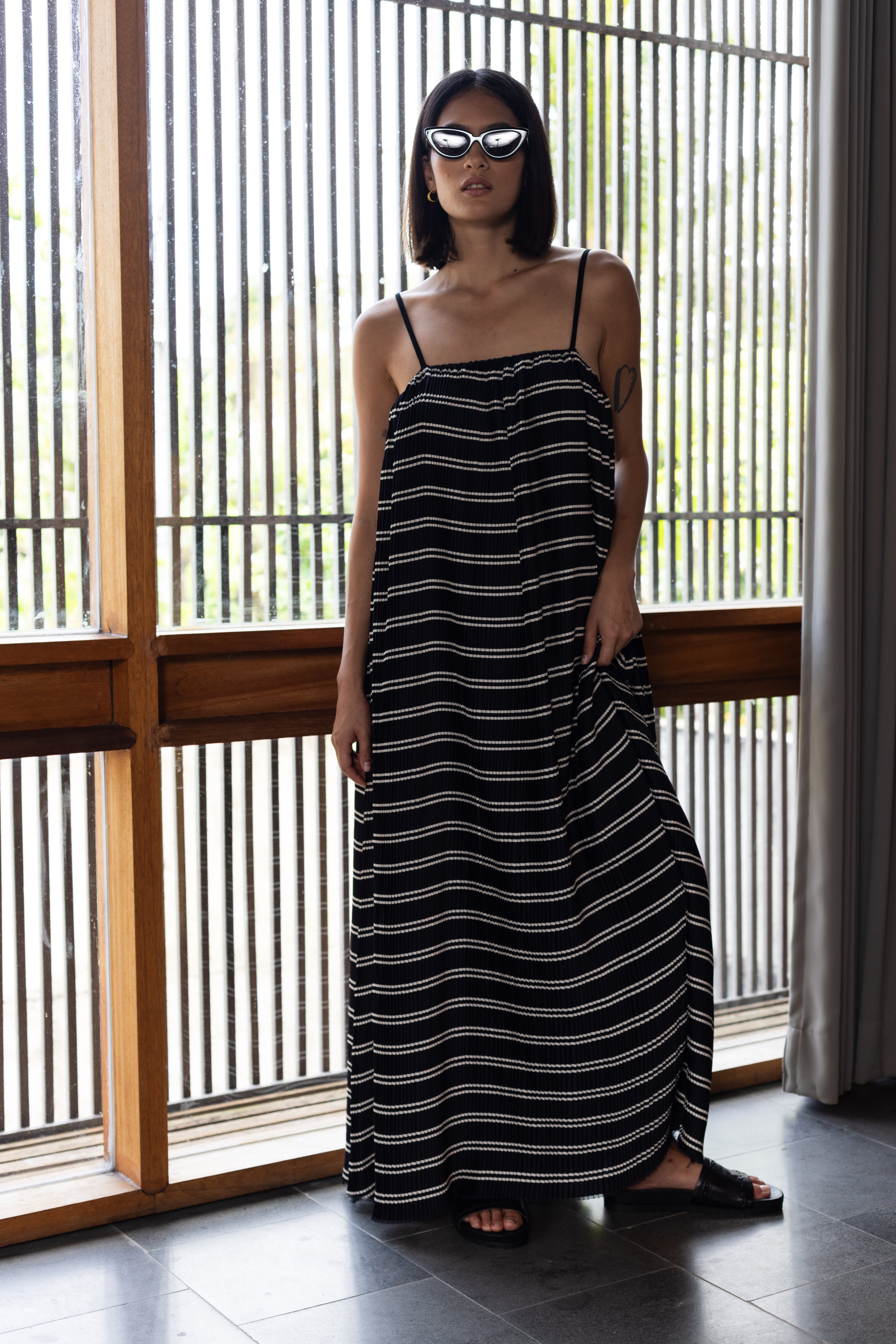 Endless Dress - Black/White Stripe
