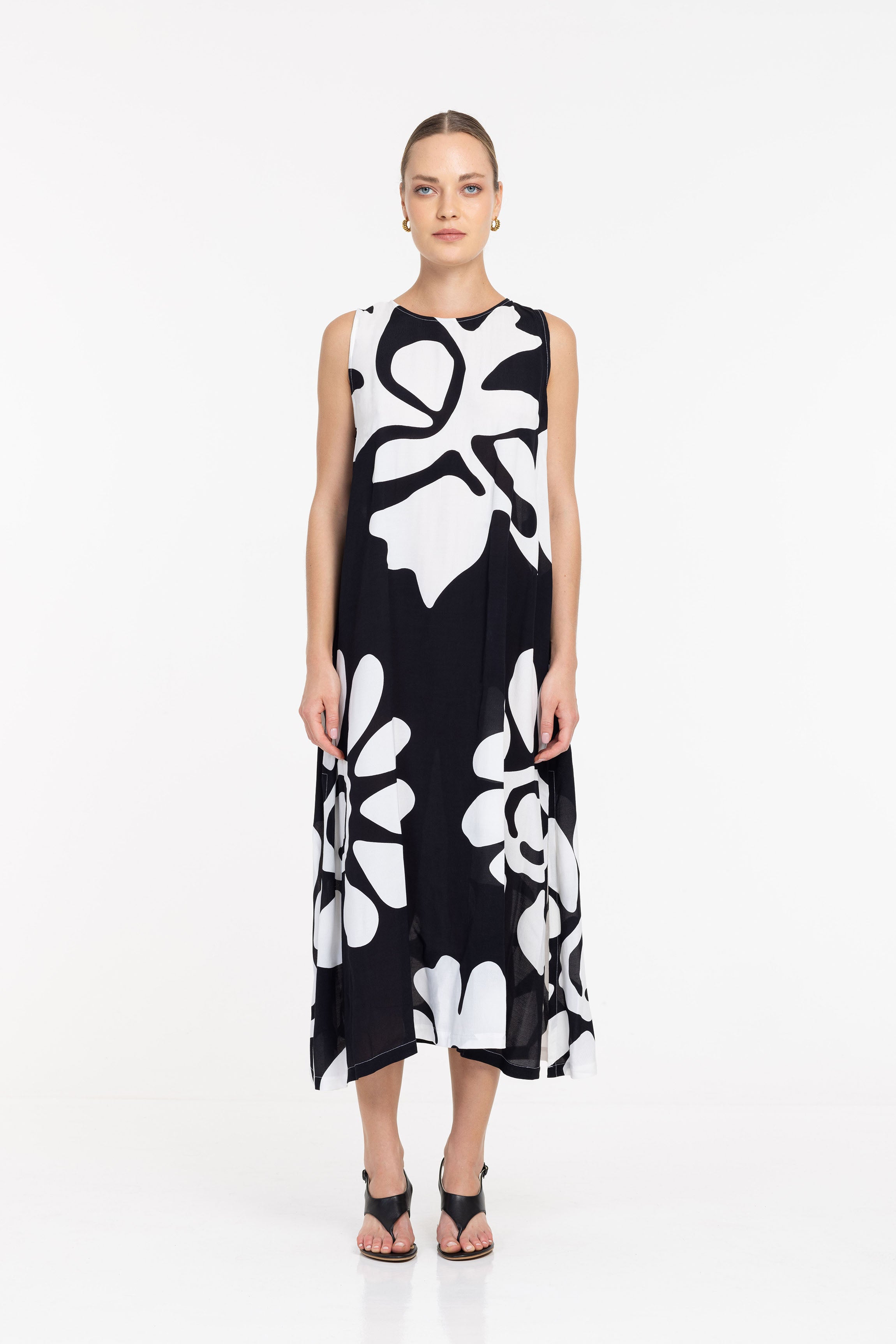 Finally Here Dress - Exclusive Black/White Flower Print