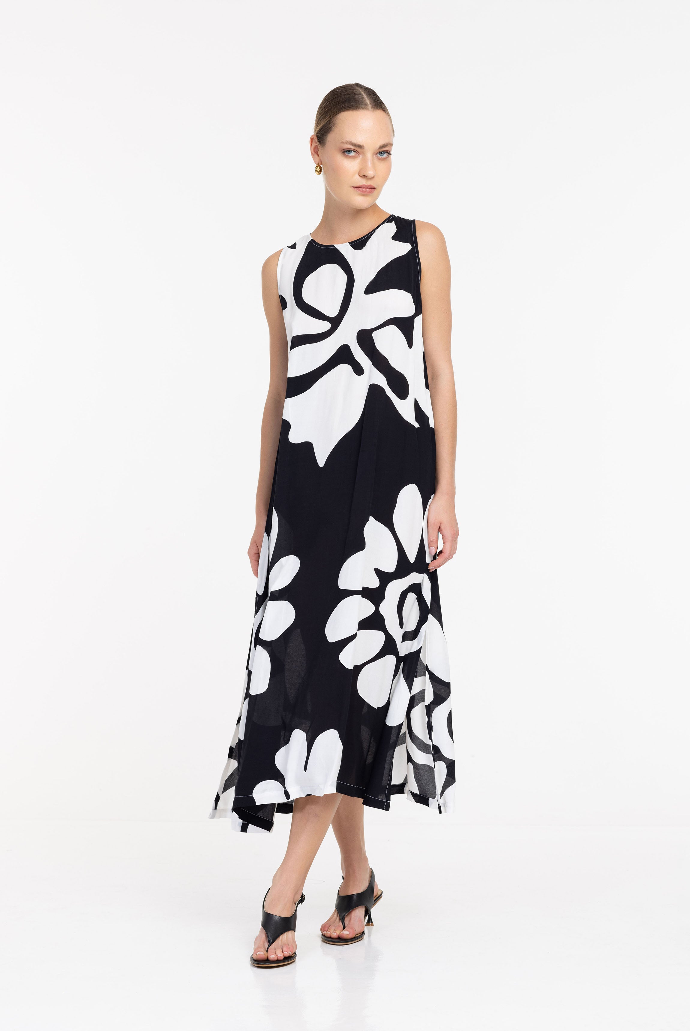 Finally Here Dress - Exclusive Black/White Flower Print