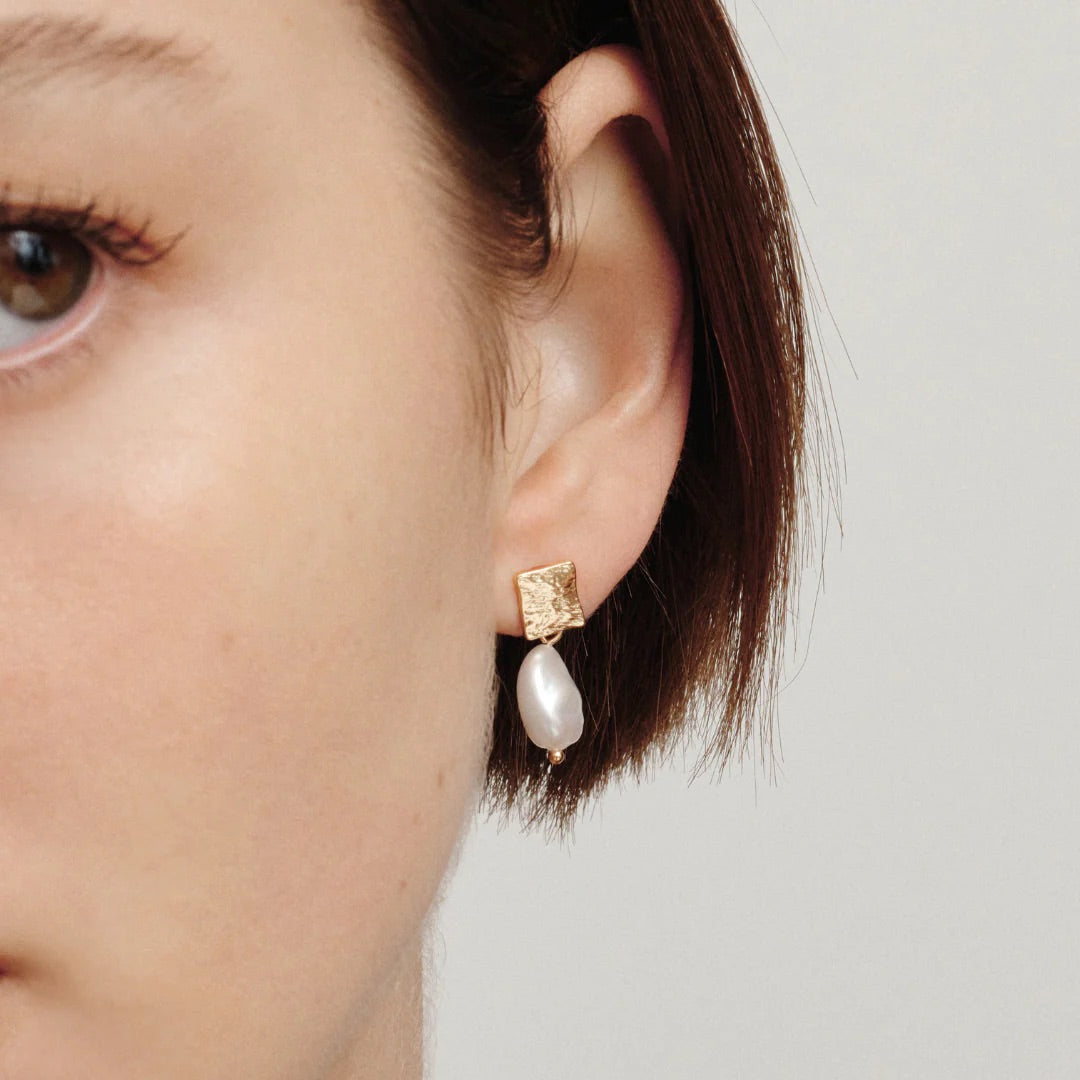 GIMME - Florence Pearl Drop Earrings - Gold