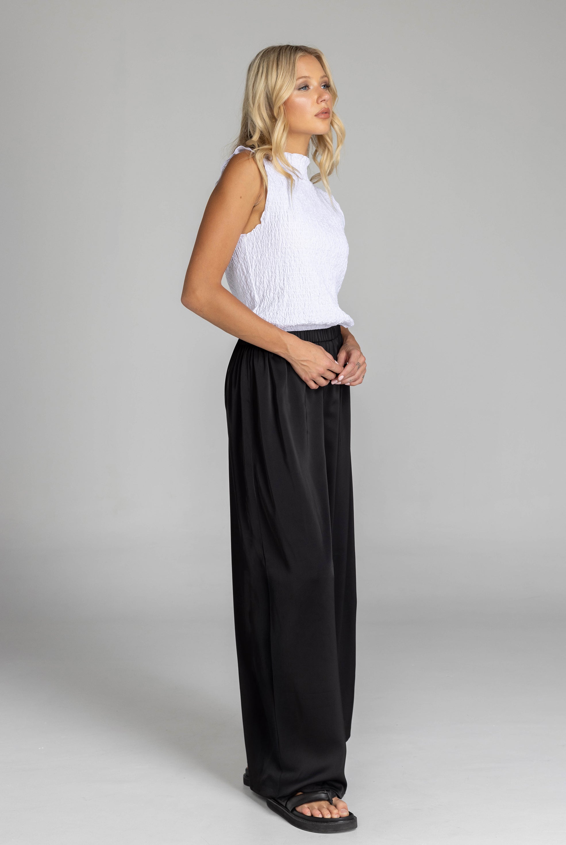 Walk On Water Pants - Black