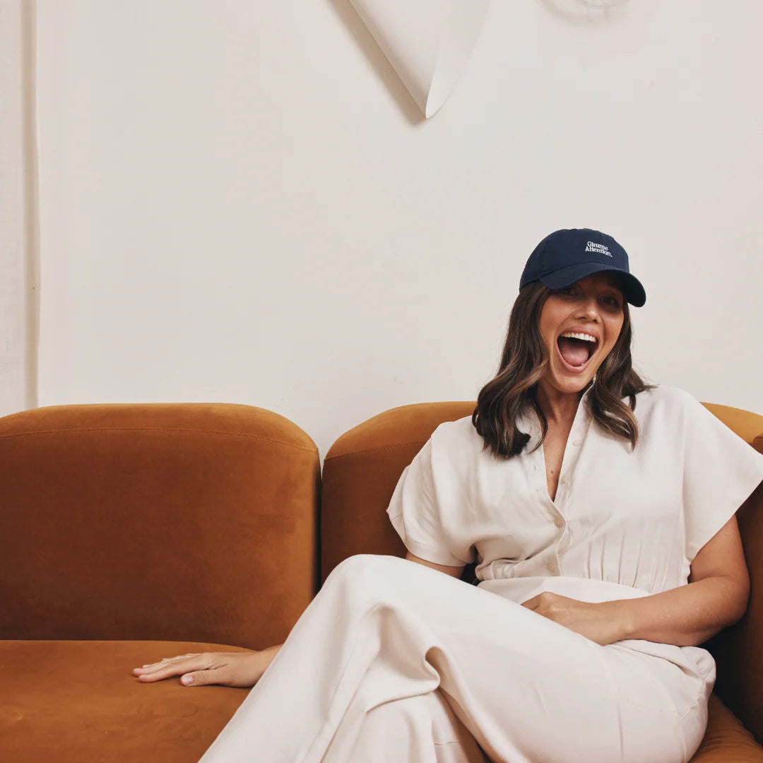 Gimme - Attention Hat – Navy / White