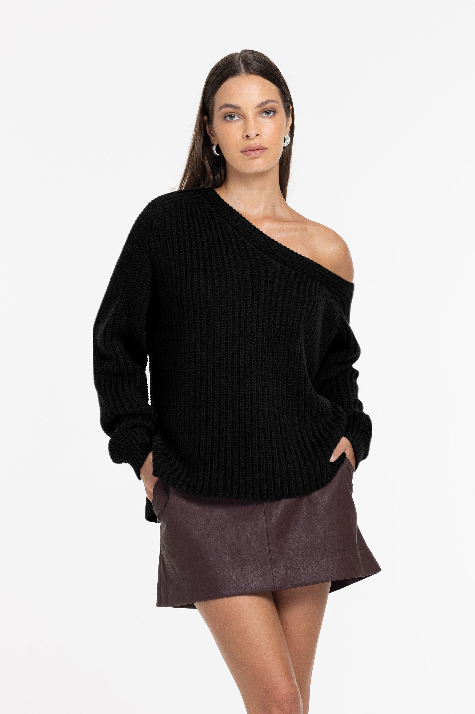 Lean On Me Sweater - Black