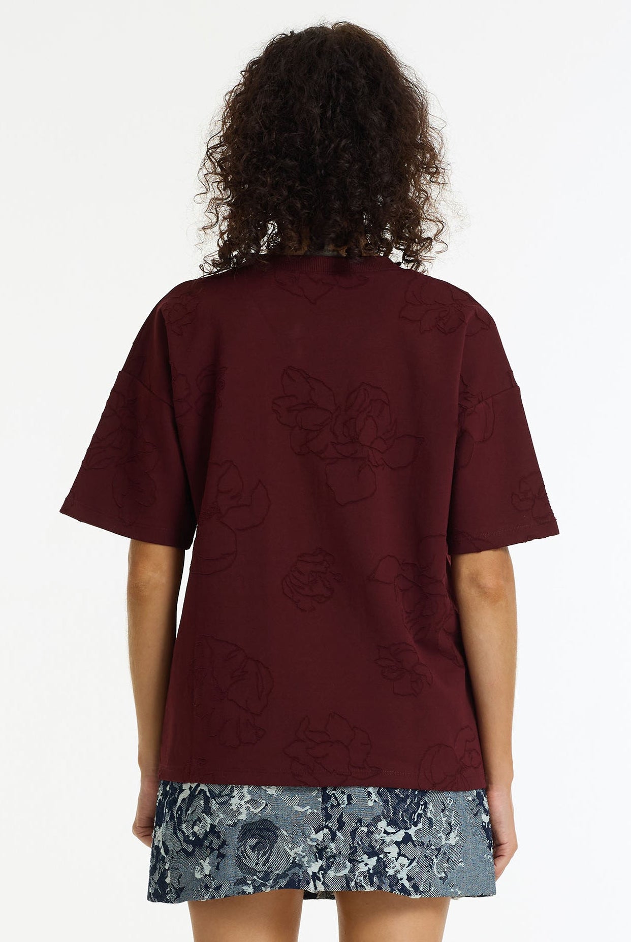 Off Duty Flora Textured Tee | Burgundy | PRE-ORDER