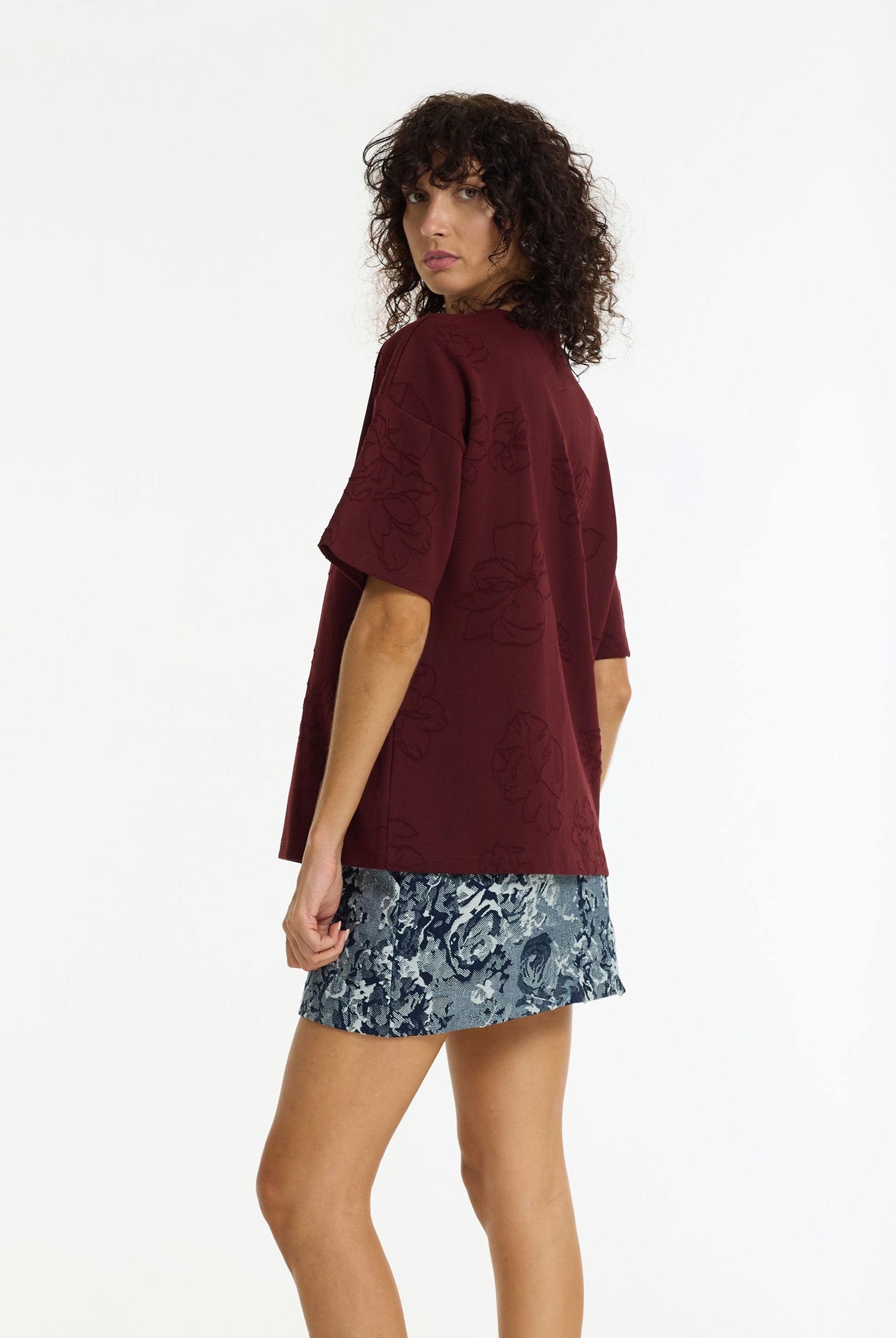 Off Duty Flora Textured Tee | Burgundy | PRE-ORDER
