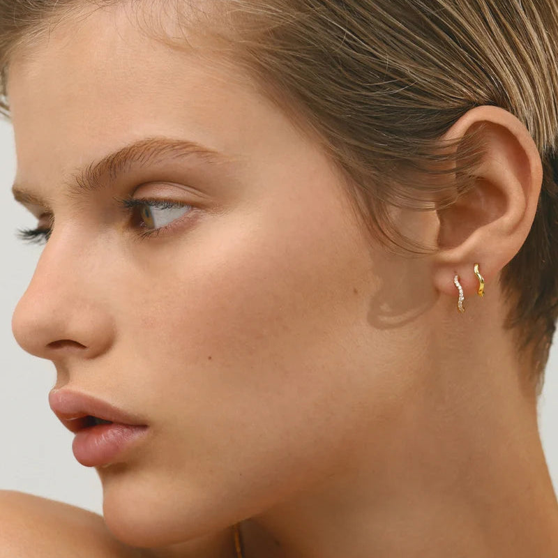 Saint Valentine - Luna Wave Huggies - Gold