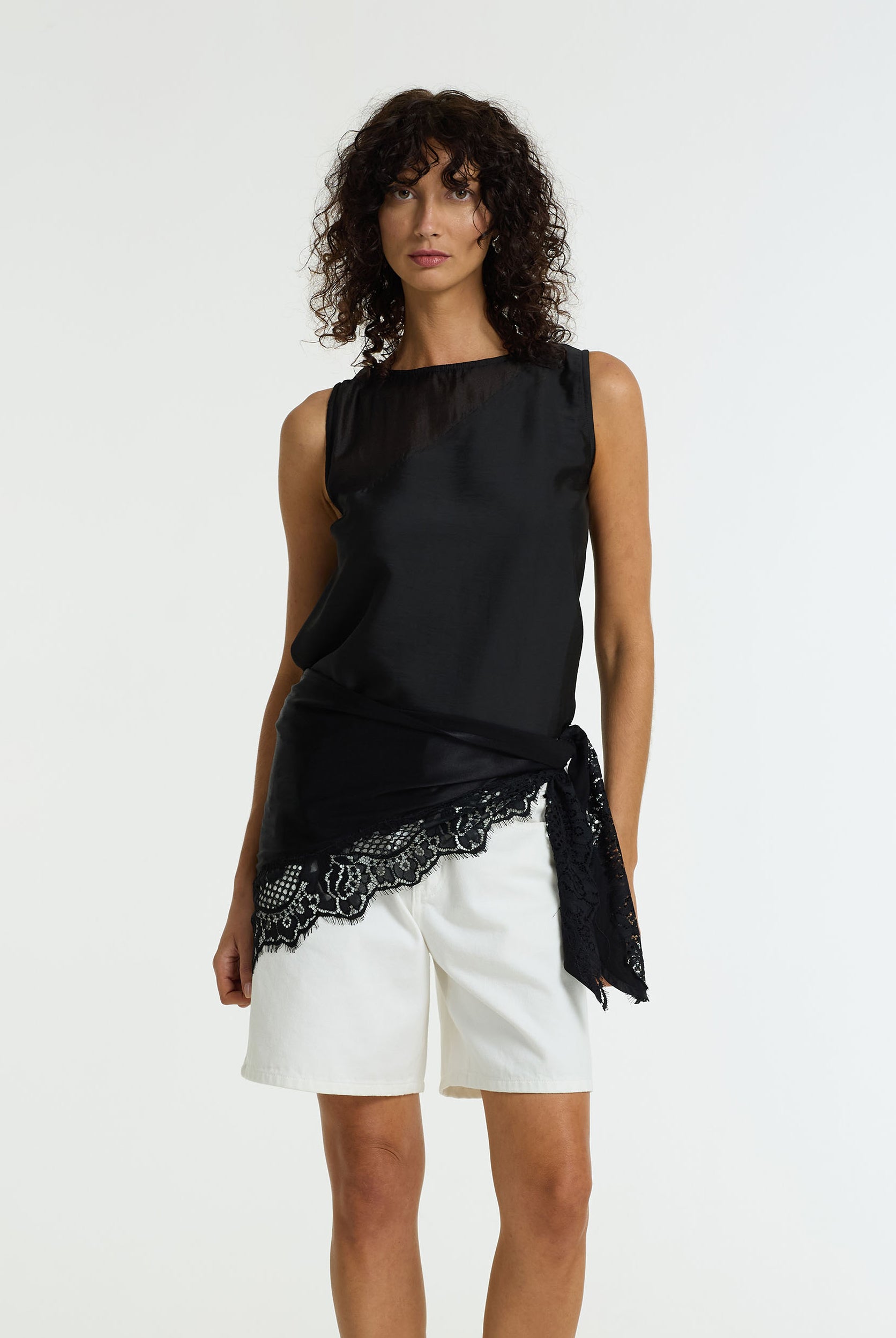 PRE-ORDER The Lace Edit Bandana - Black