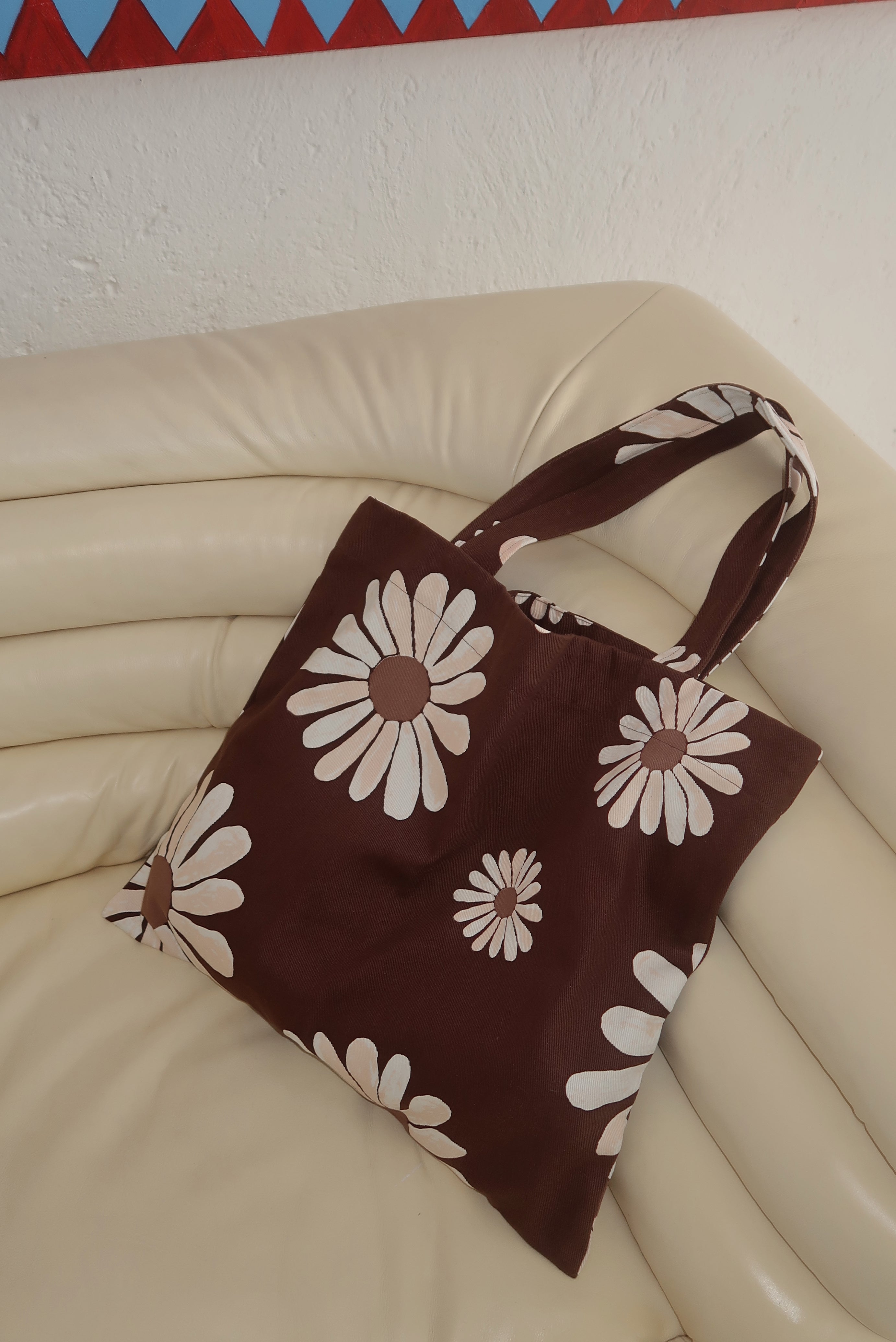 Tote Bag - Choc with White/Alyssa Nude/Black Peppa Hart Floral