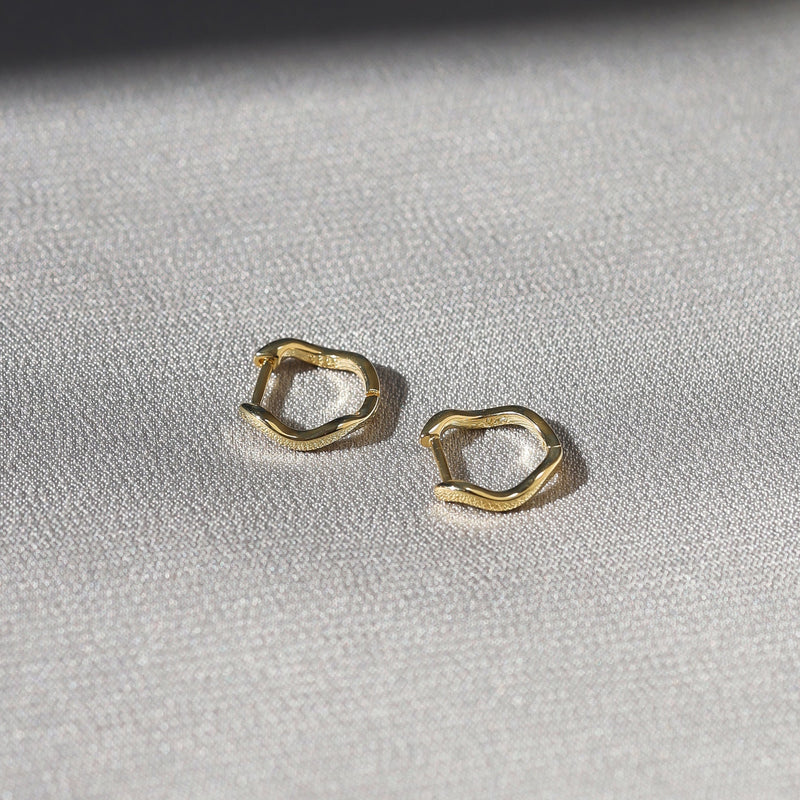 Saint Valentine - Vera Wave Huggies - Gold