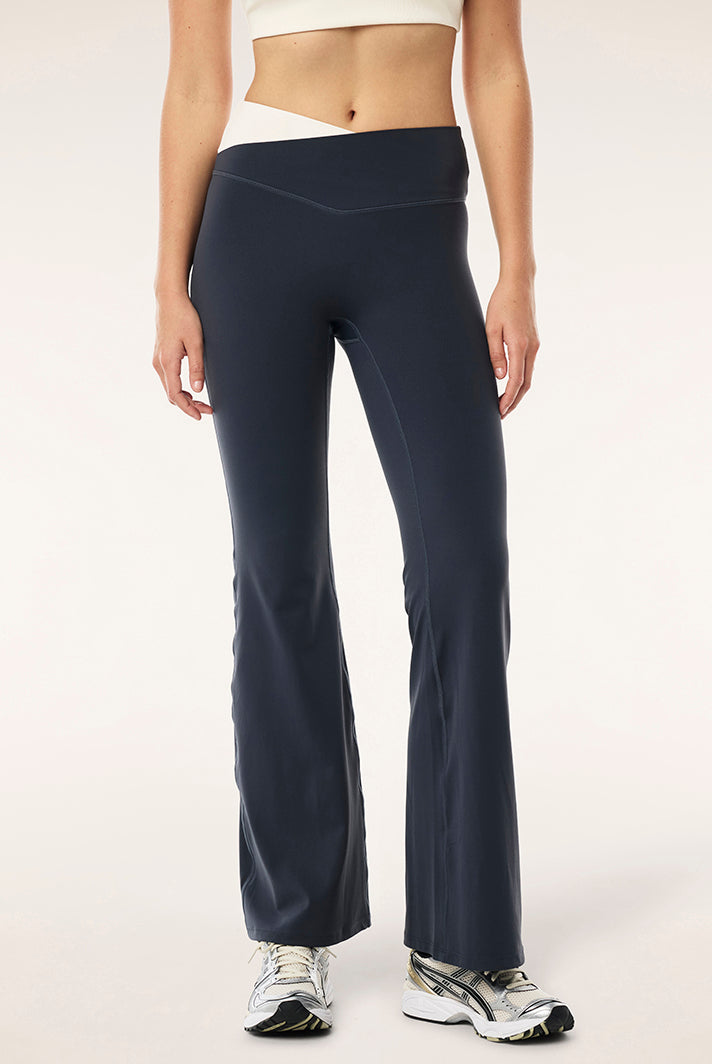 P.E Nation - Wander Flare Legging - Marine Blue
