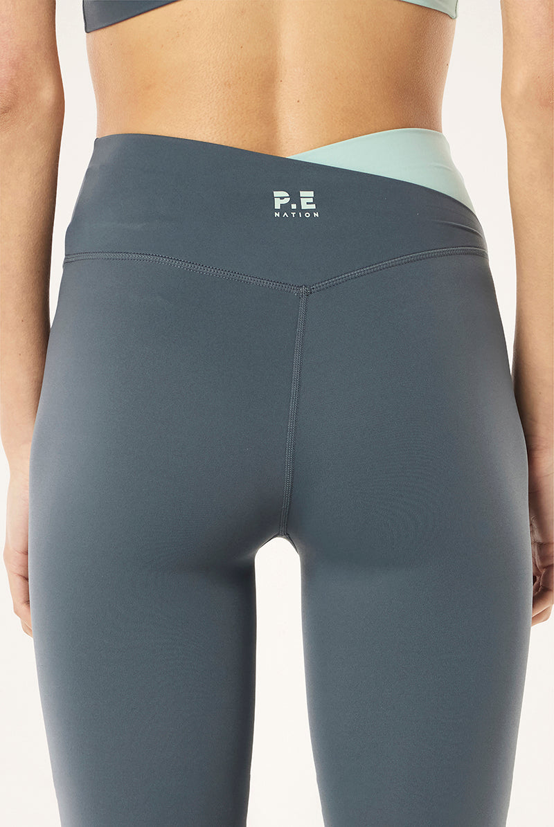 P.E Nation - Wander Full Length Leggings - Thunder/Dusty Mint