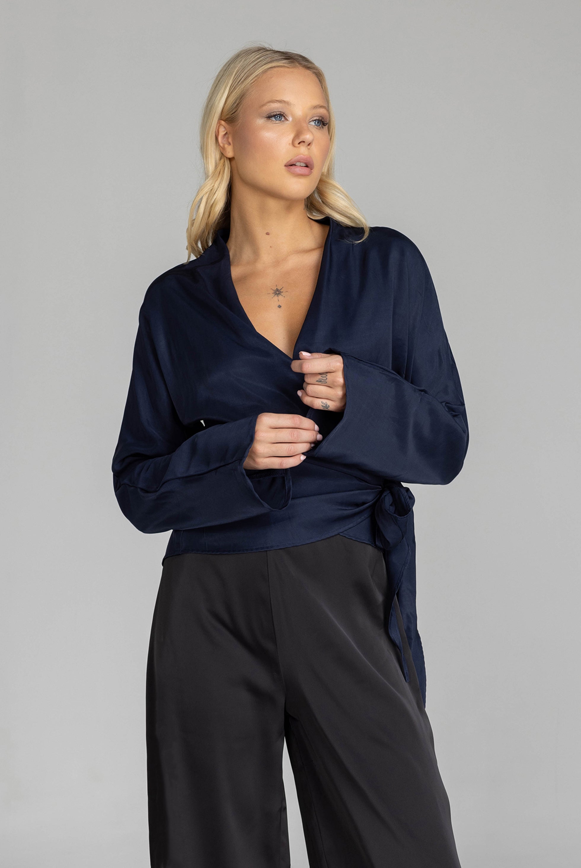 S26/20252 With My Heart Top - Navy